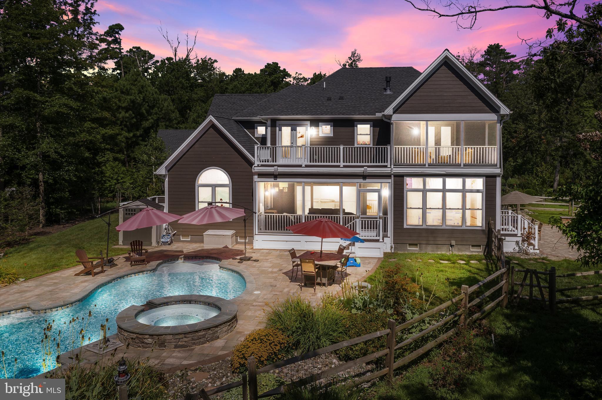 COVE CREEK CLUB - Residential