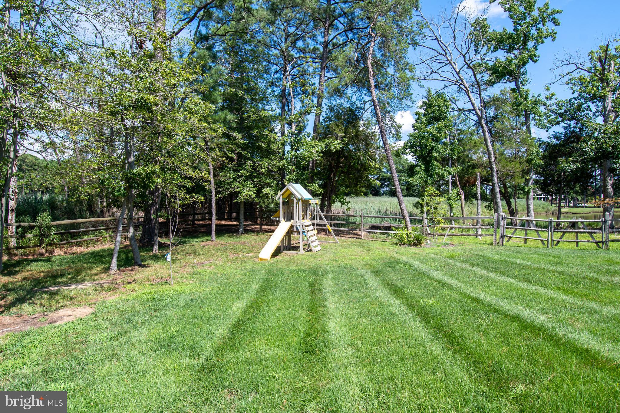 COVE CREEK CLUB - Residential