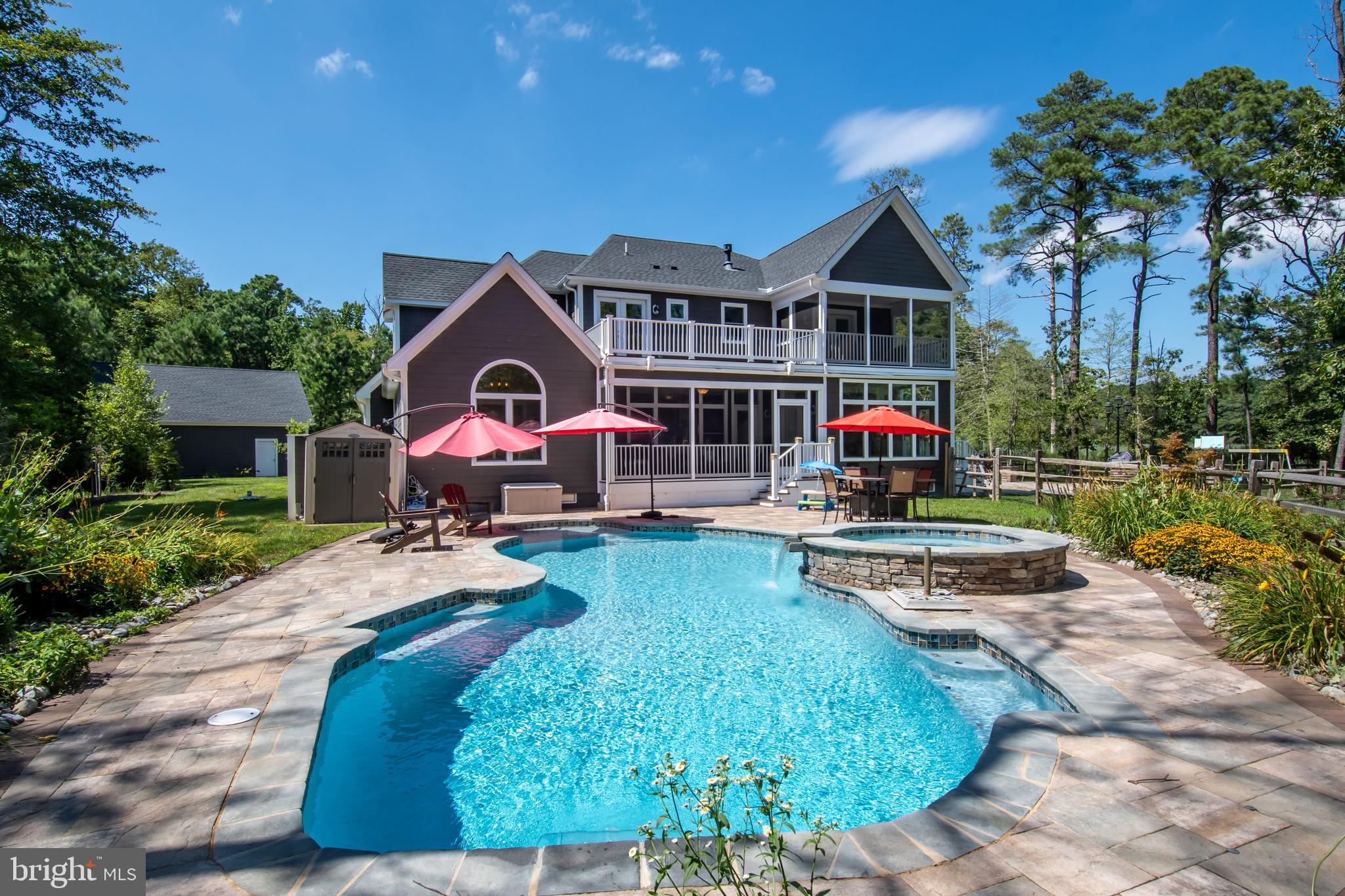 COVE CREEK CLUB - Residential