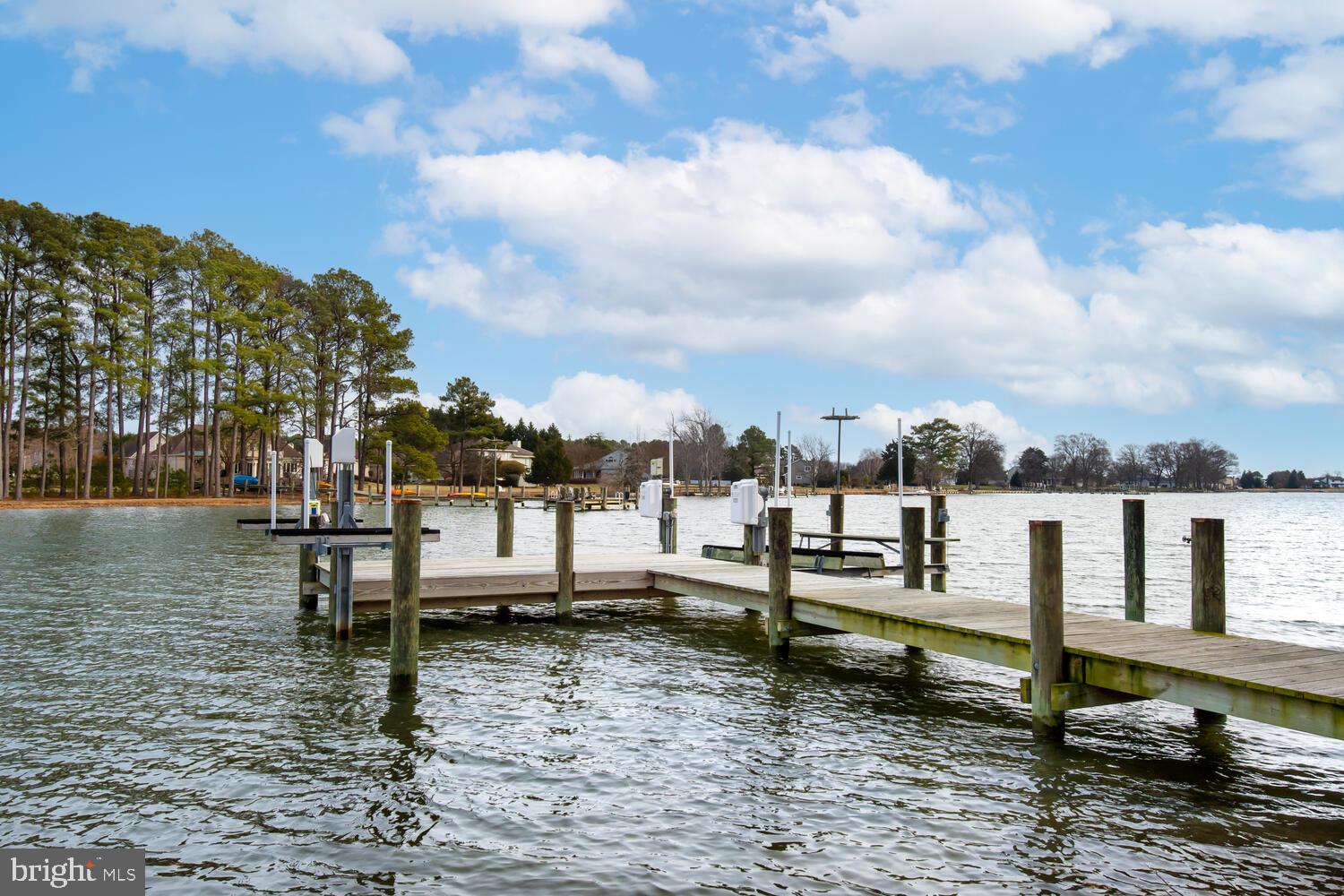 COVE CREEK CLUB - Residential