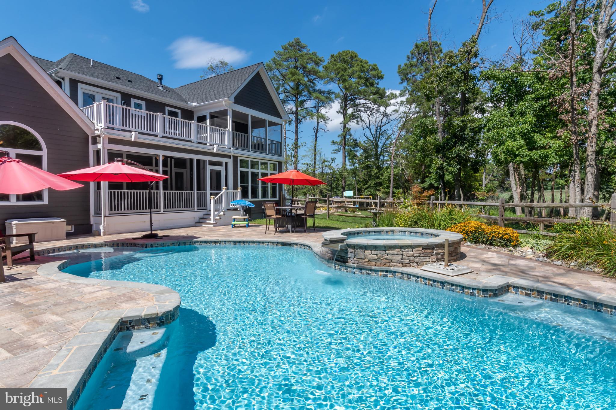 COVE CREEK CLUB - Residential