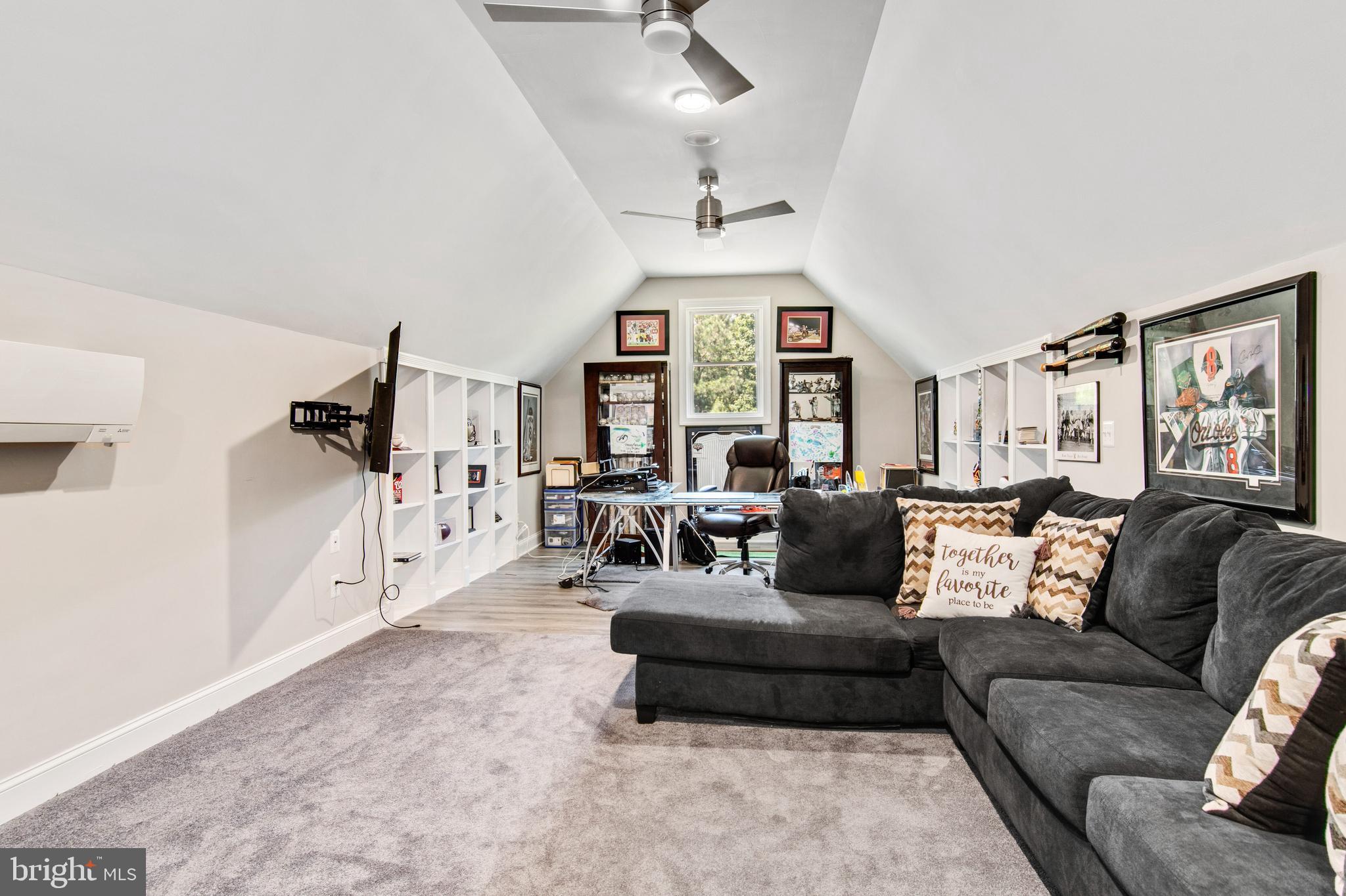 COVE CREEK CLUB - Residential