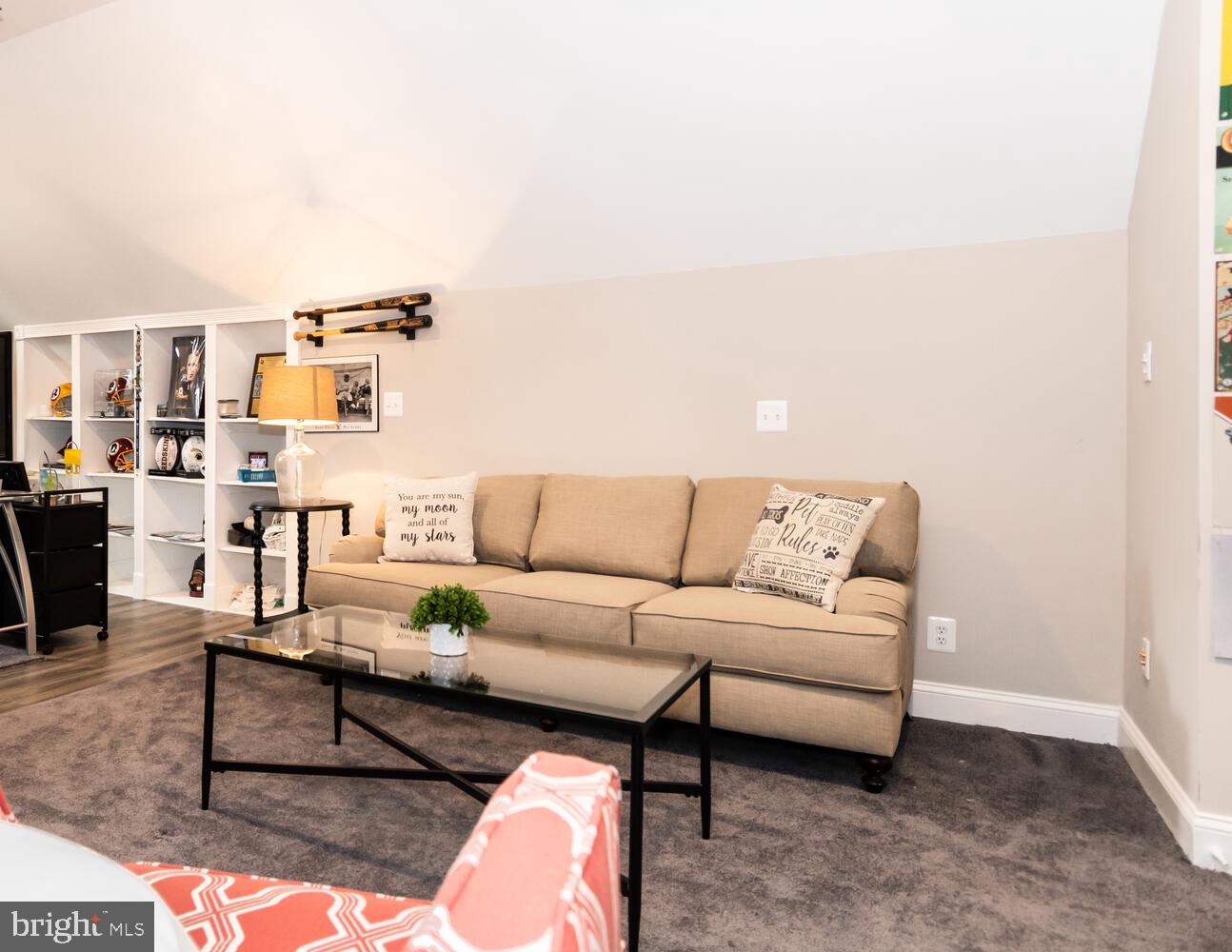 COVE CREEK CLUB - Residential