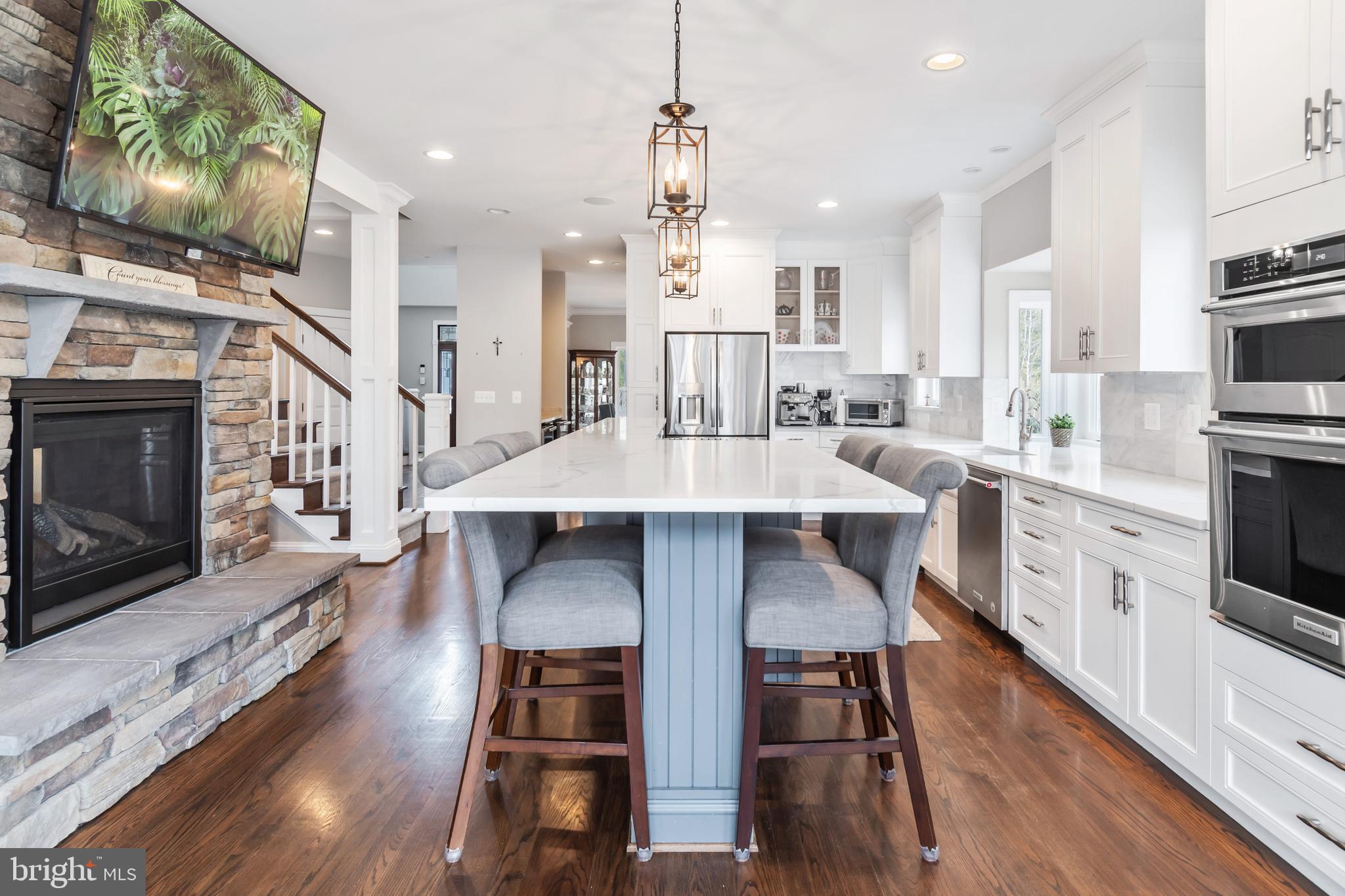 COVE CREEK CLUB - Residential