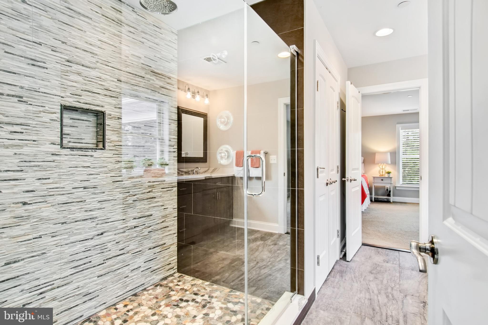 COVE CREEK CLUB - Residential