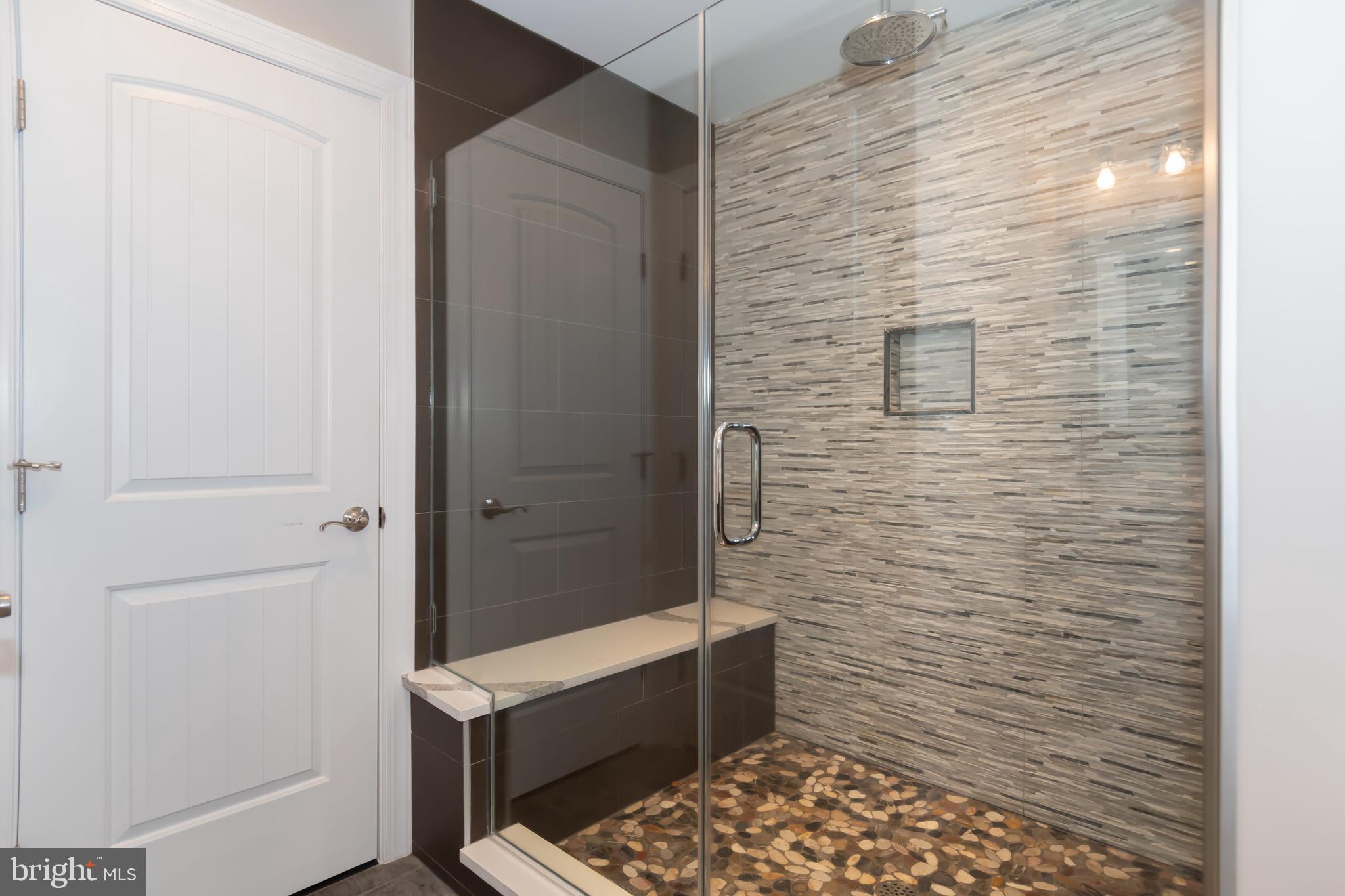 COVE CREEK CLUB - Residential