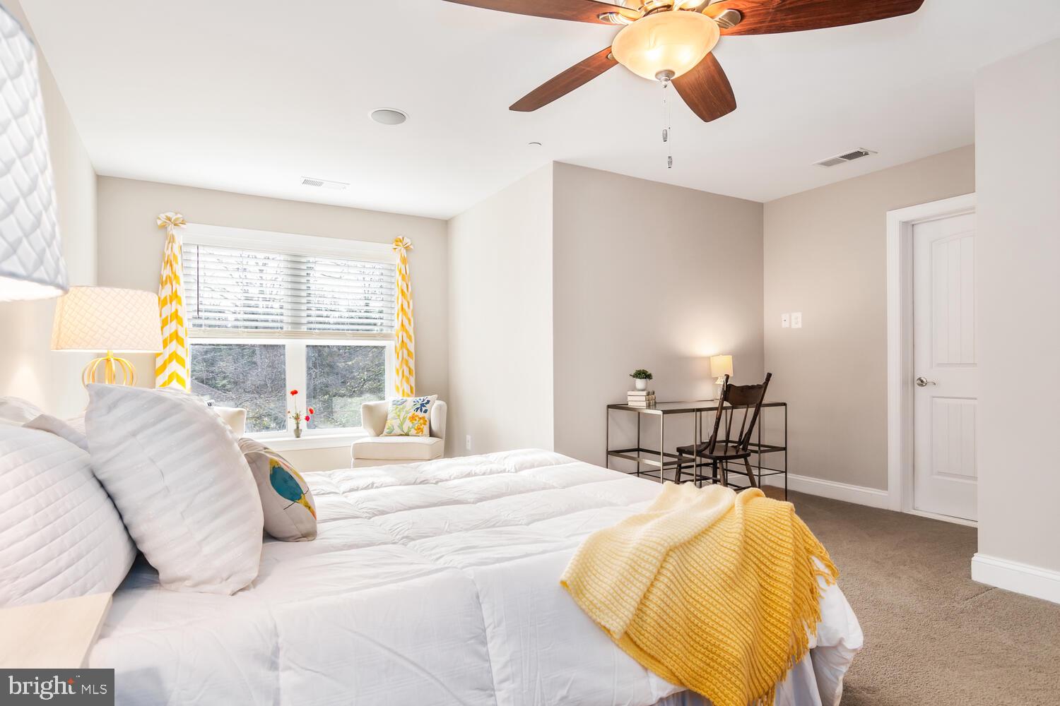 COVE CREEK CLUB - Residential