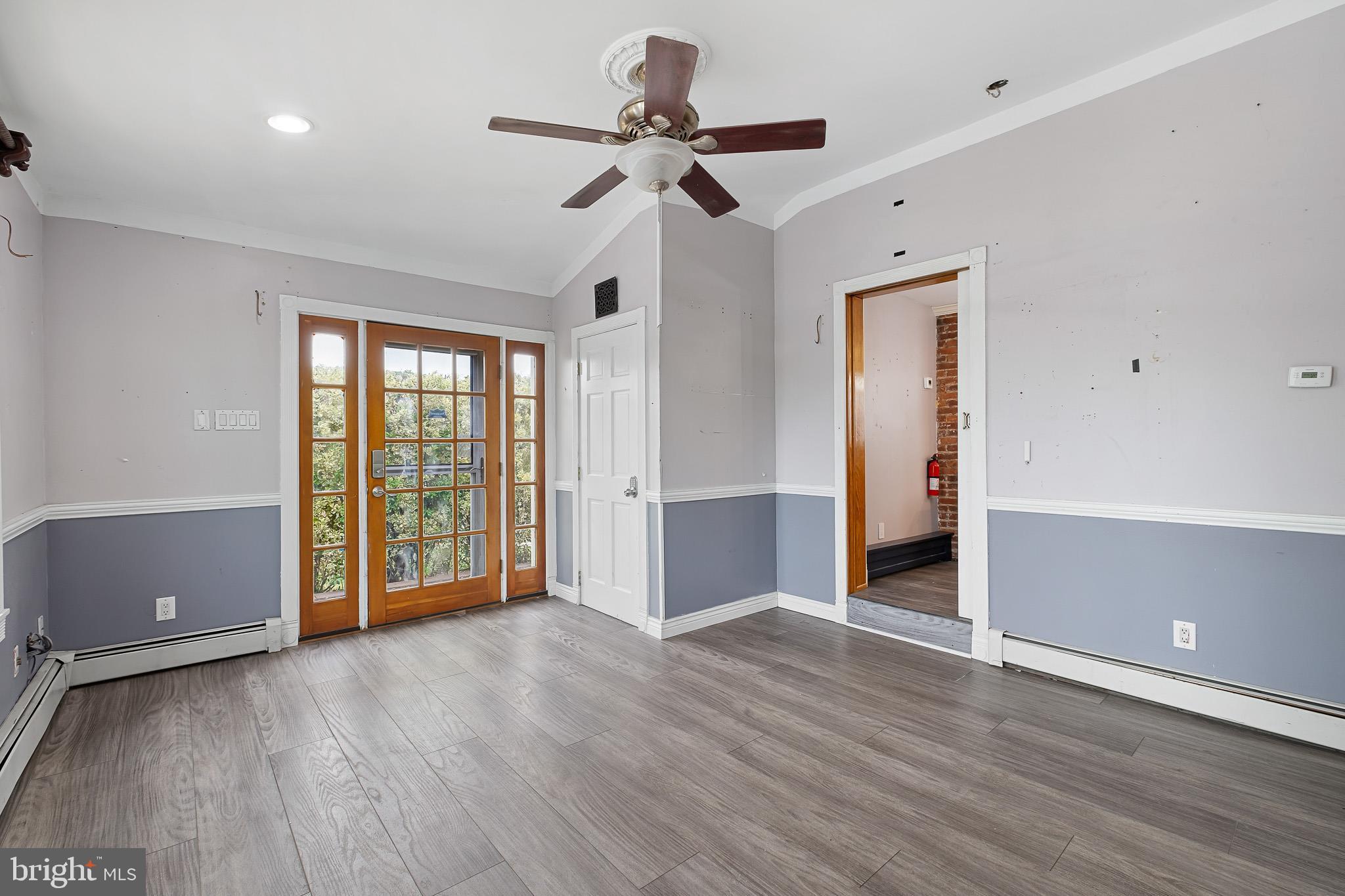 ASTON MILLS - Residential