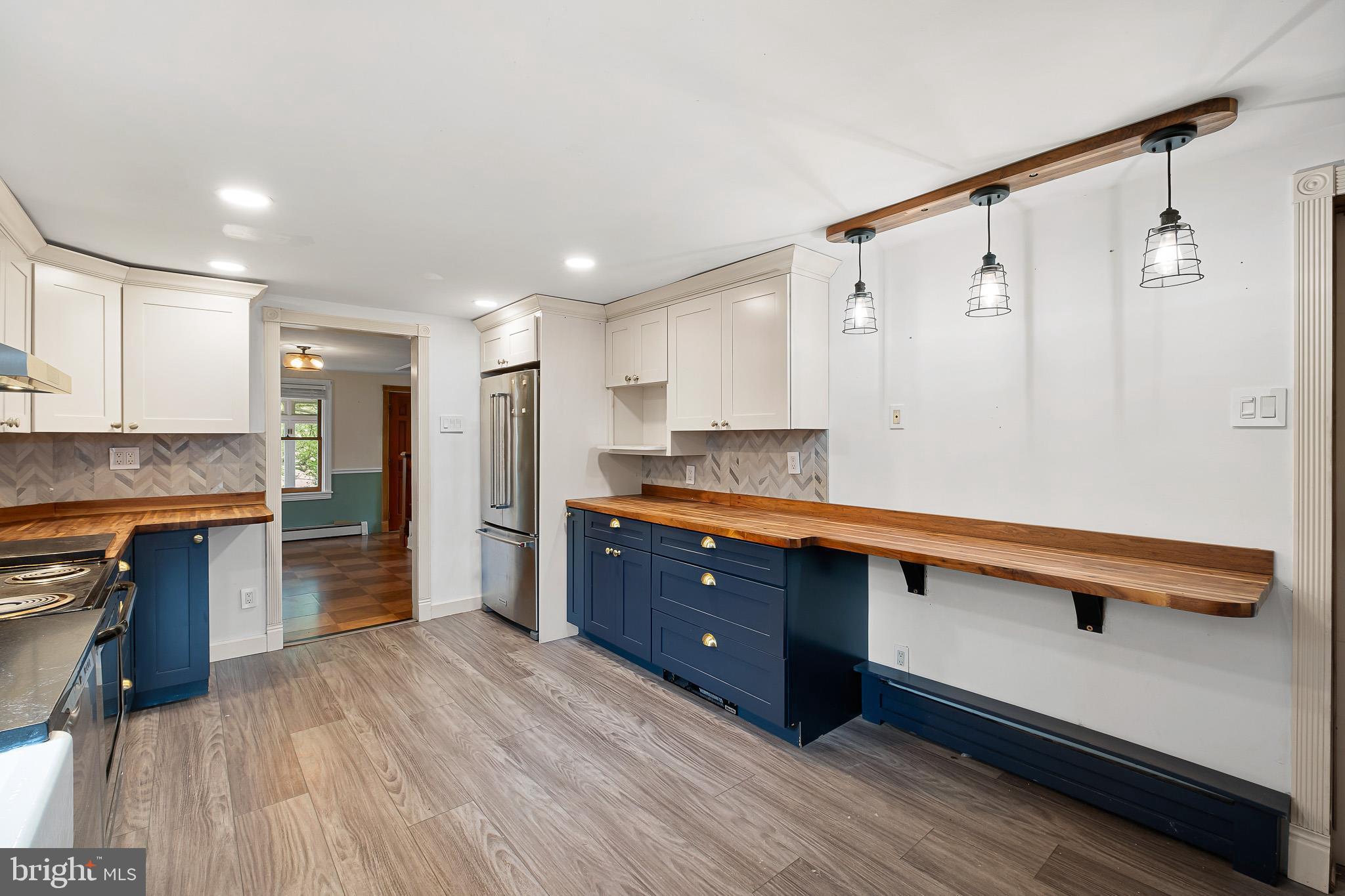 ASTON MILLS - Residential