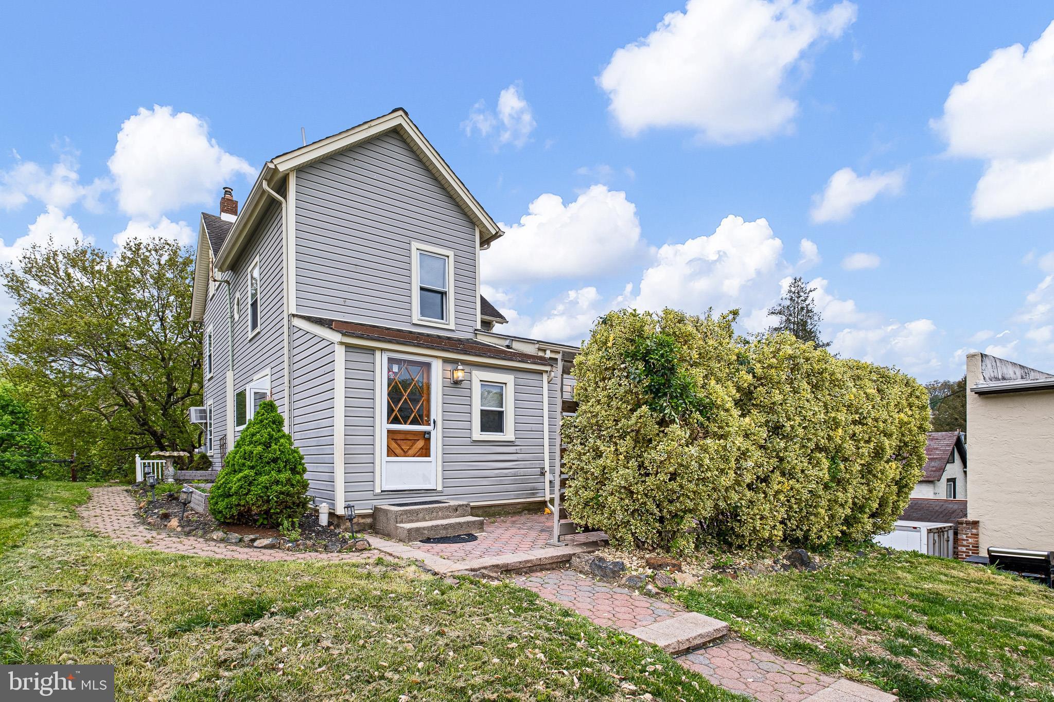 ASTON MILLS - Residential