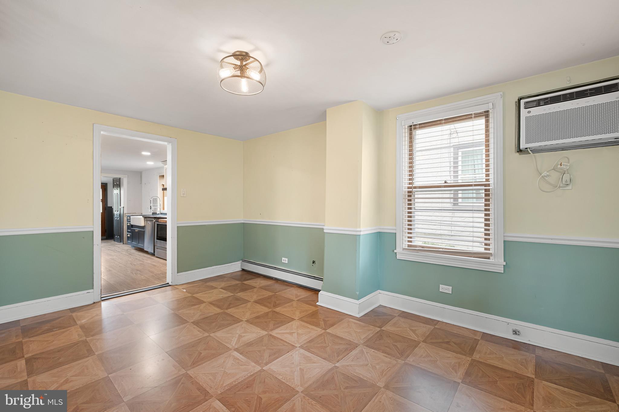 ASTON MILLS - Residential