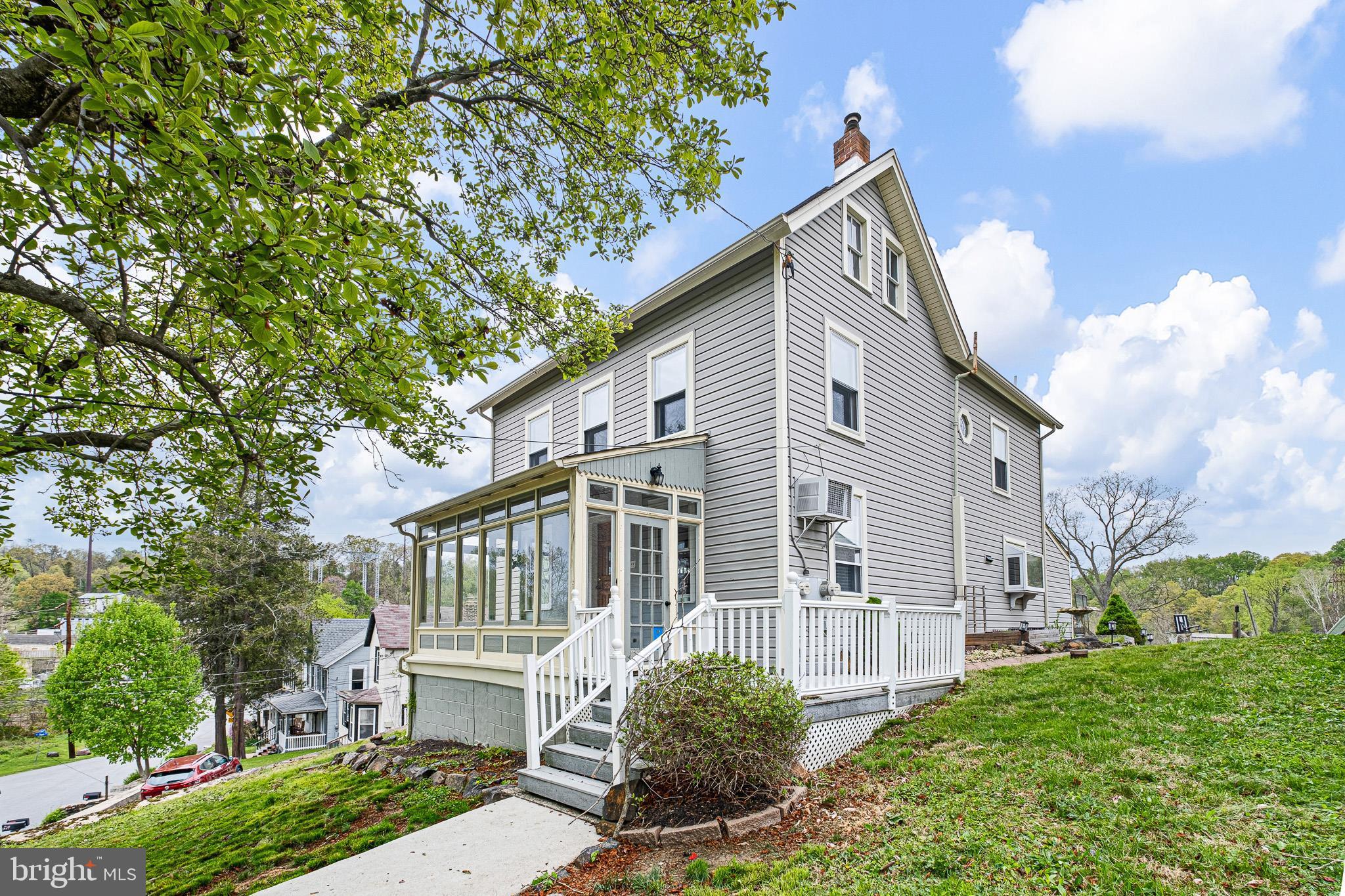 ASTON MILLS - Residential