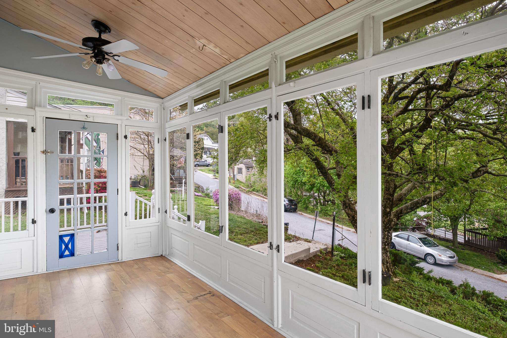 ASTON MILLS - Residential