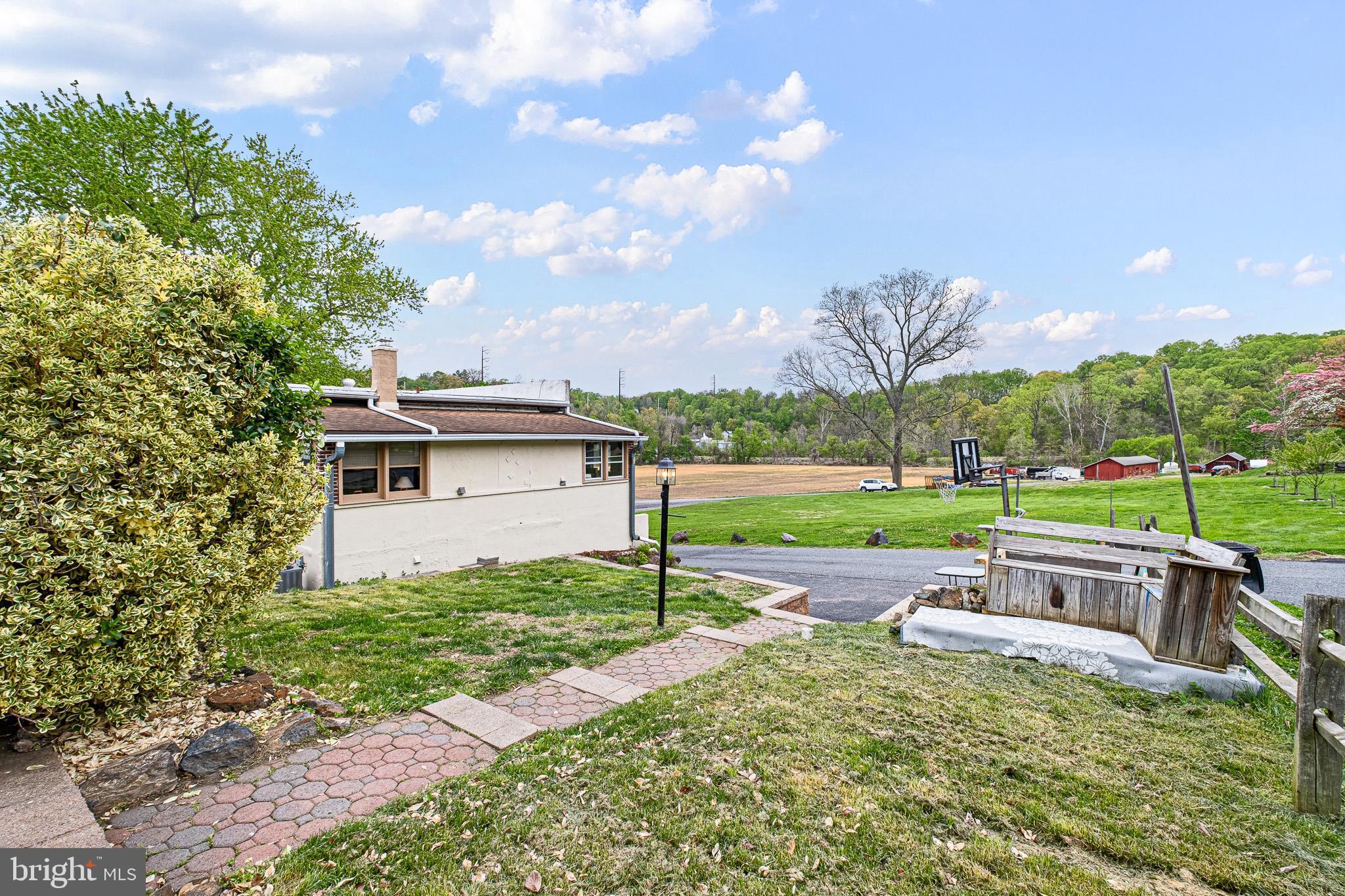 ASTON MILLS - Residential