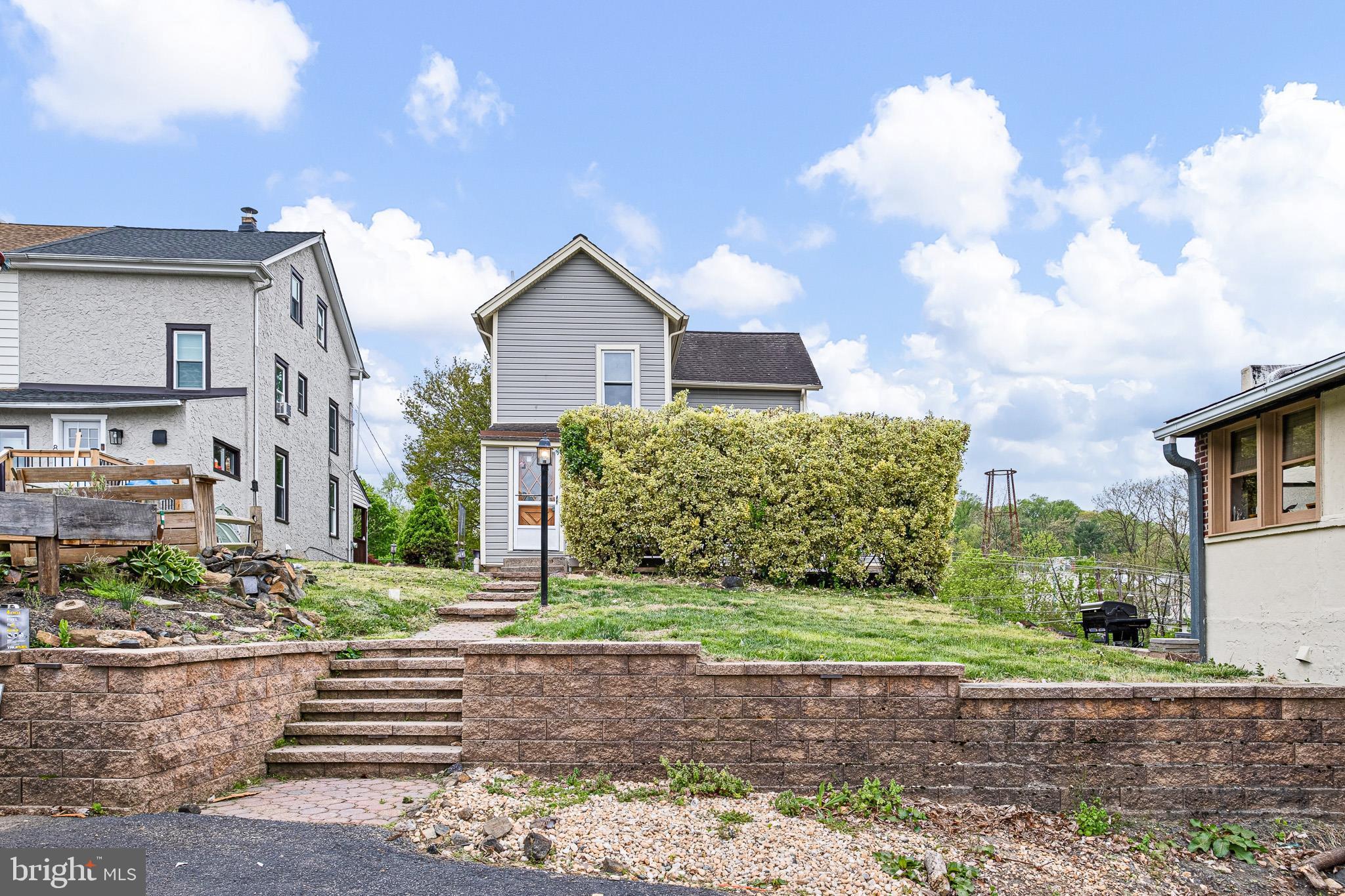 ASTON MILLS - Residential