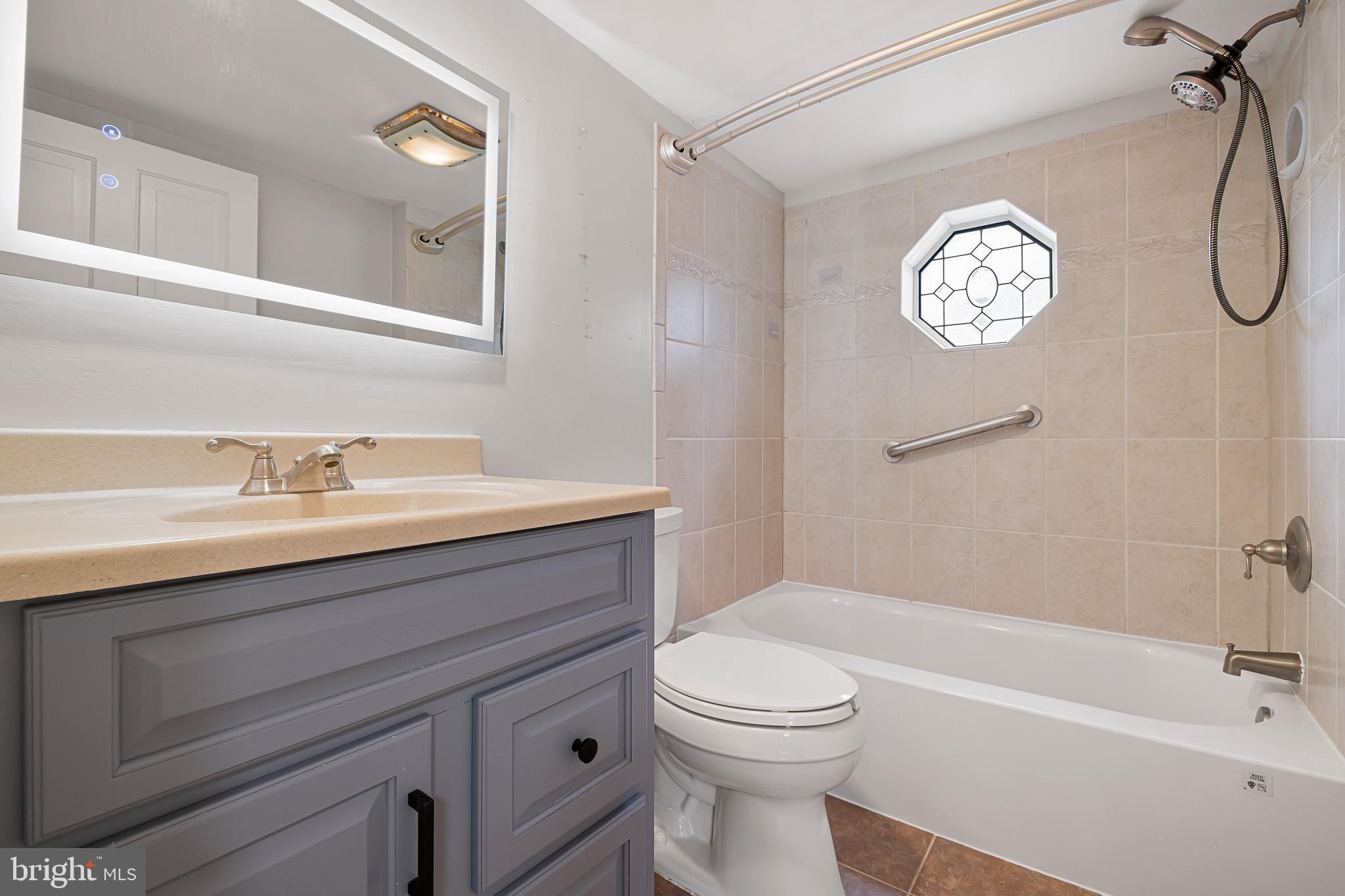 ASTON MILLS - Residential