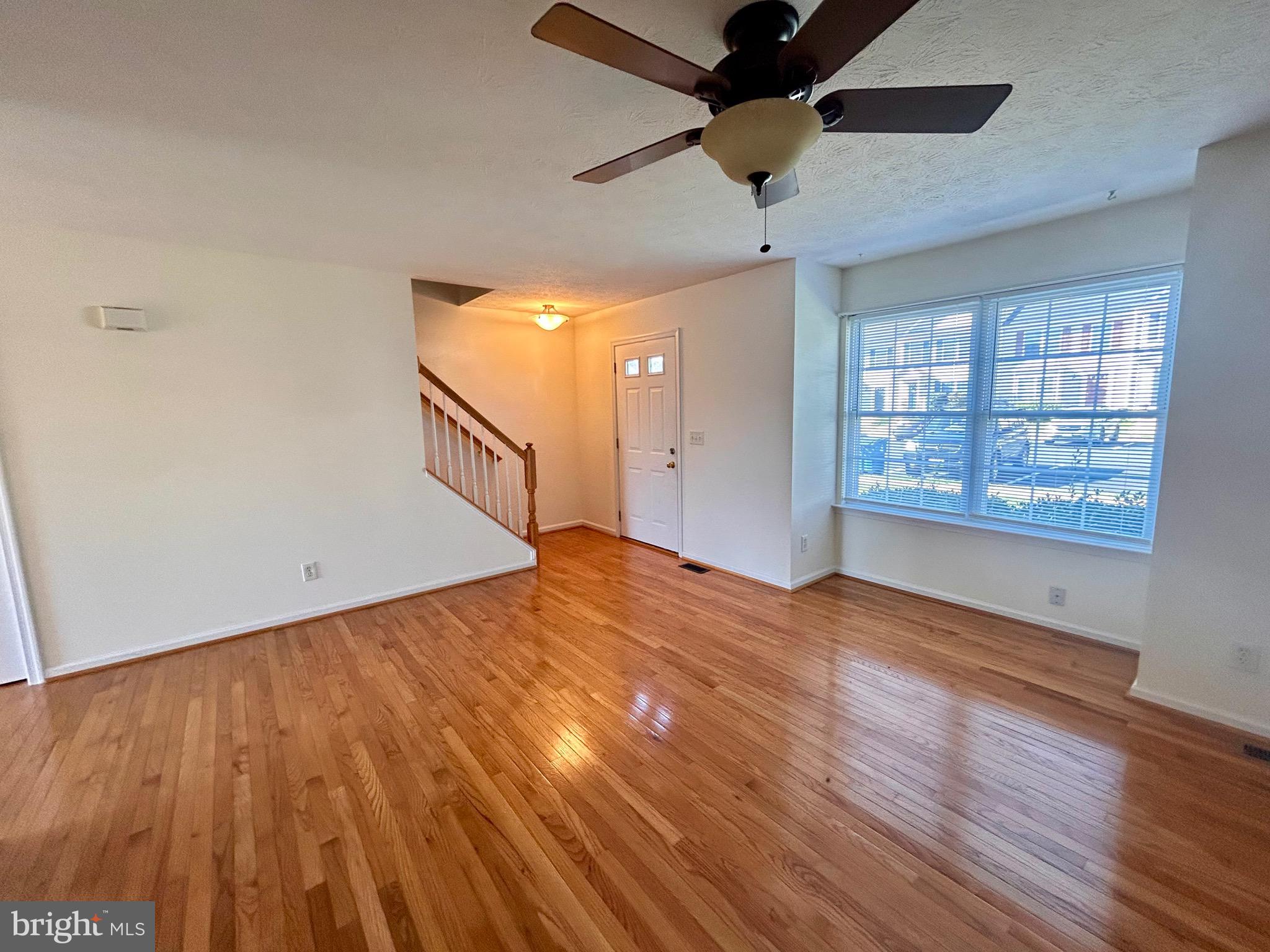 WINDSTONE - Residential Lease