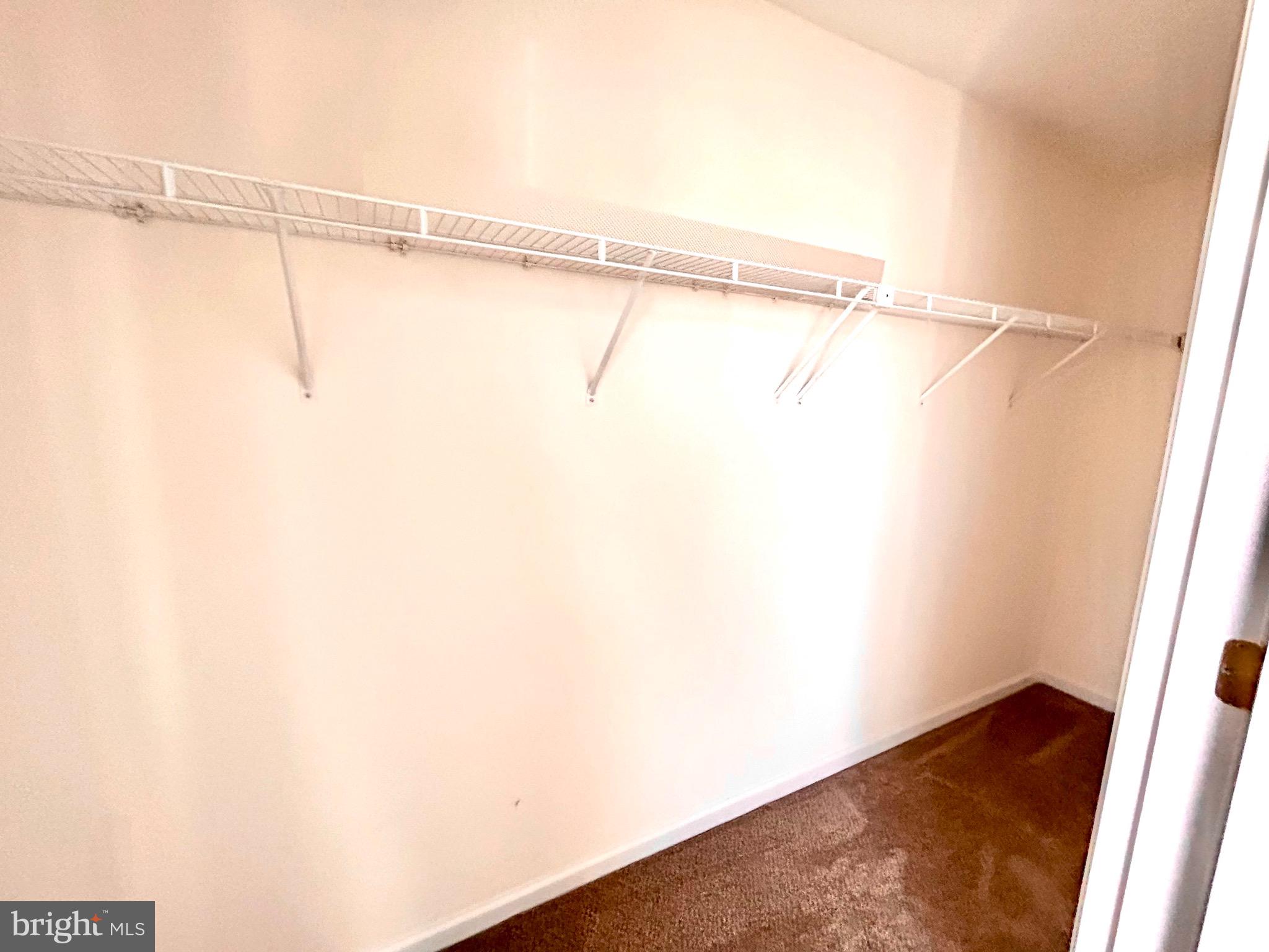 WINDSTONE - Residential Lease