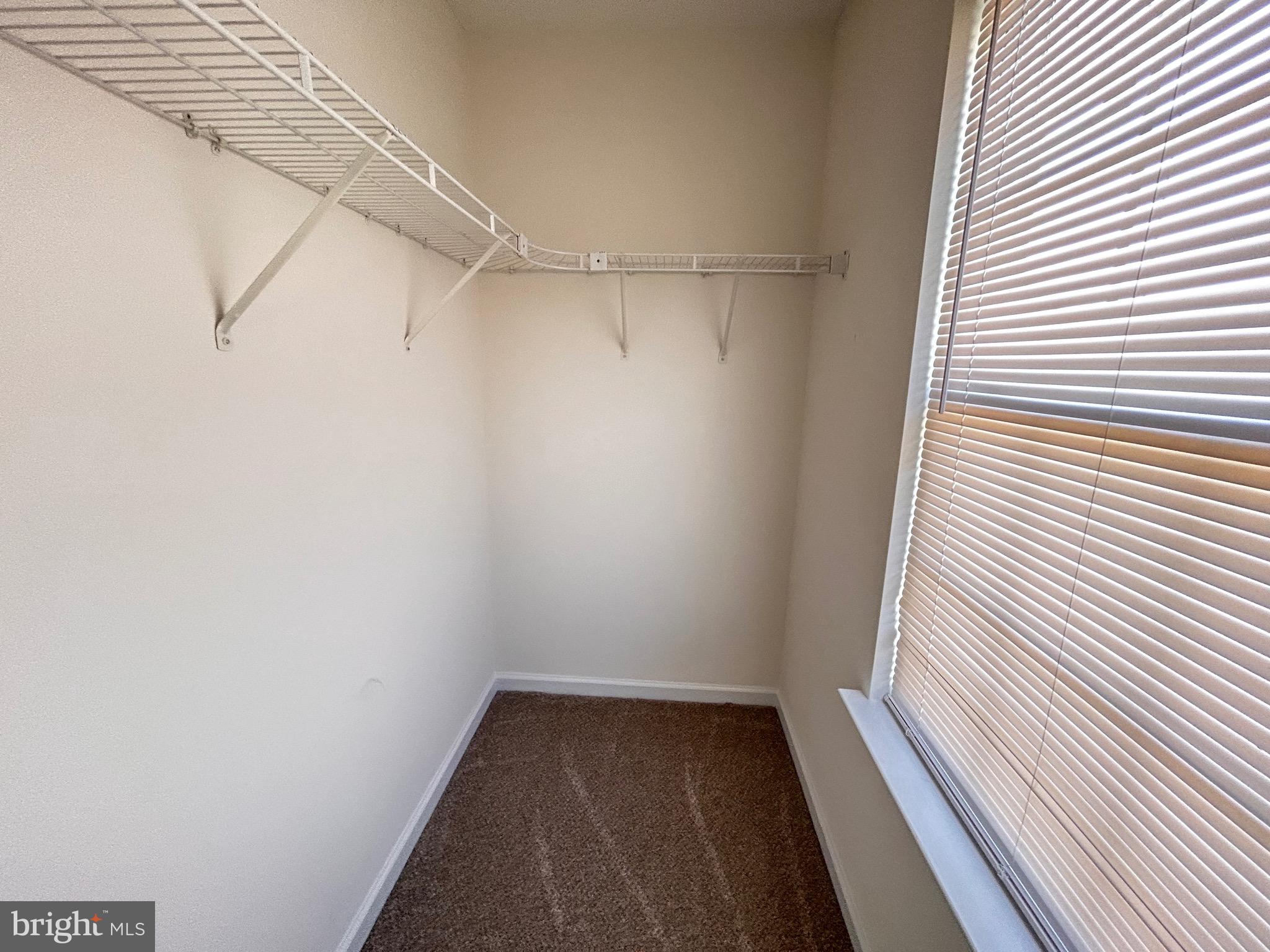 WINDSTONE - Residential Lease