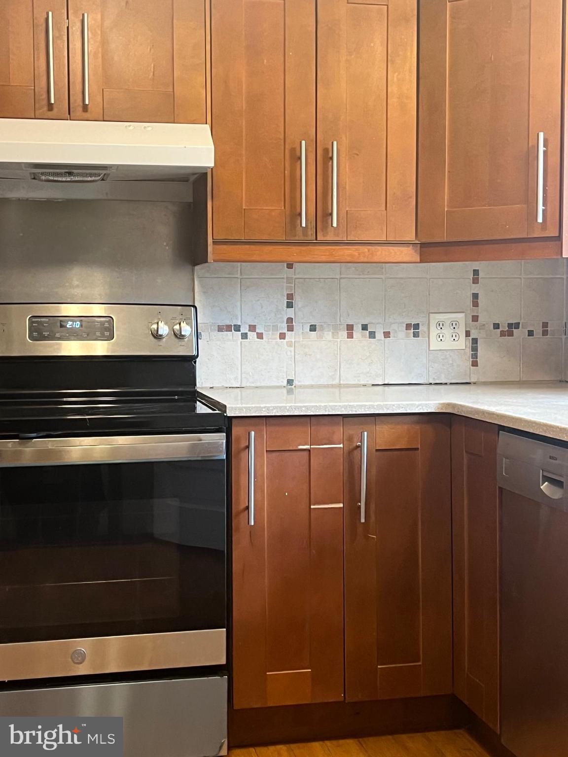 BURKE - Residential Lease