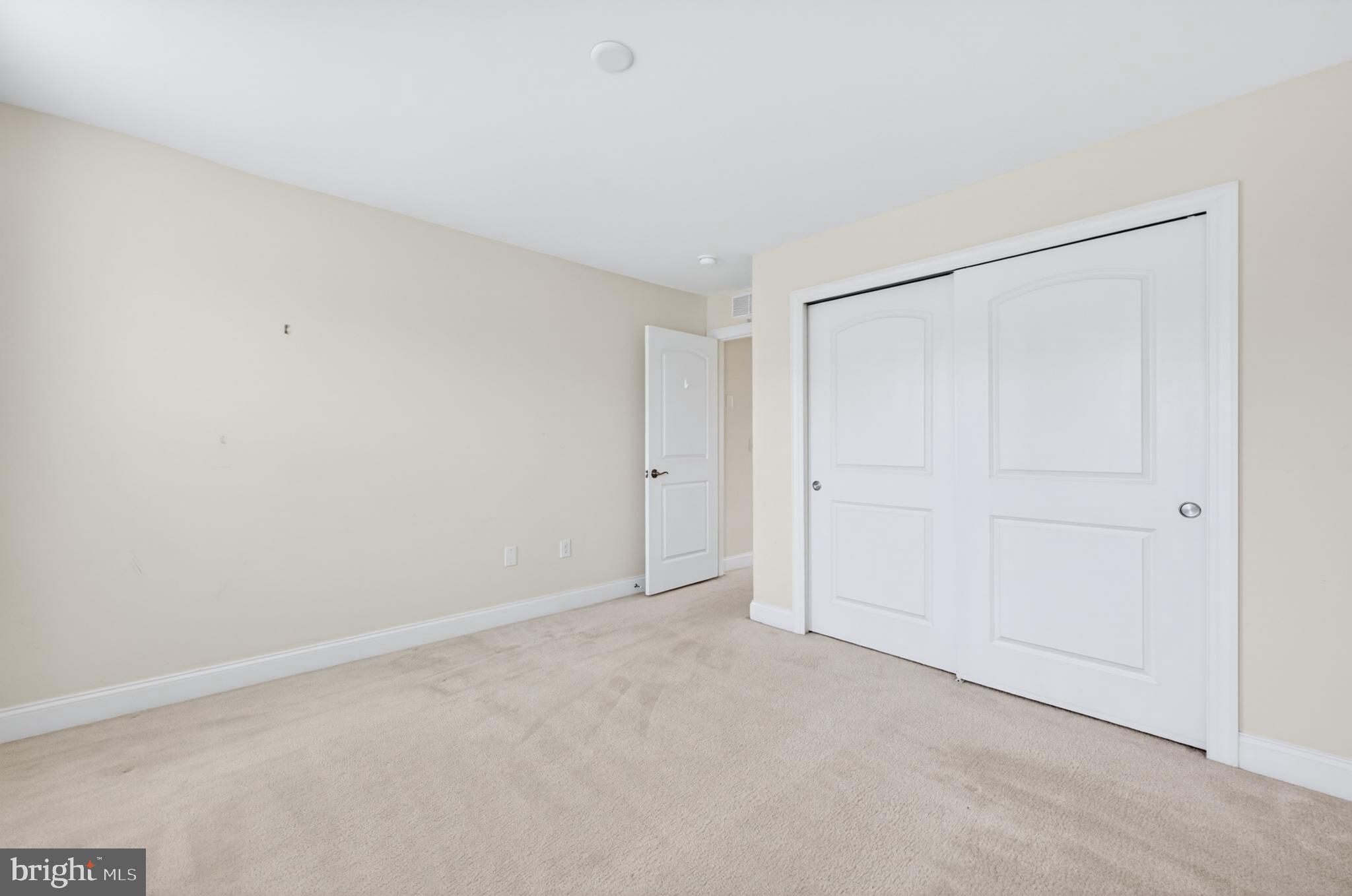 HIDDEN MDWS - Residential