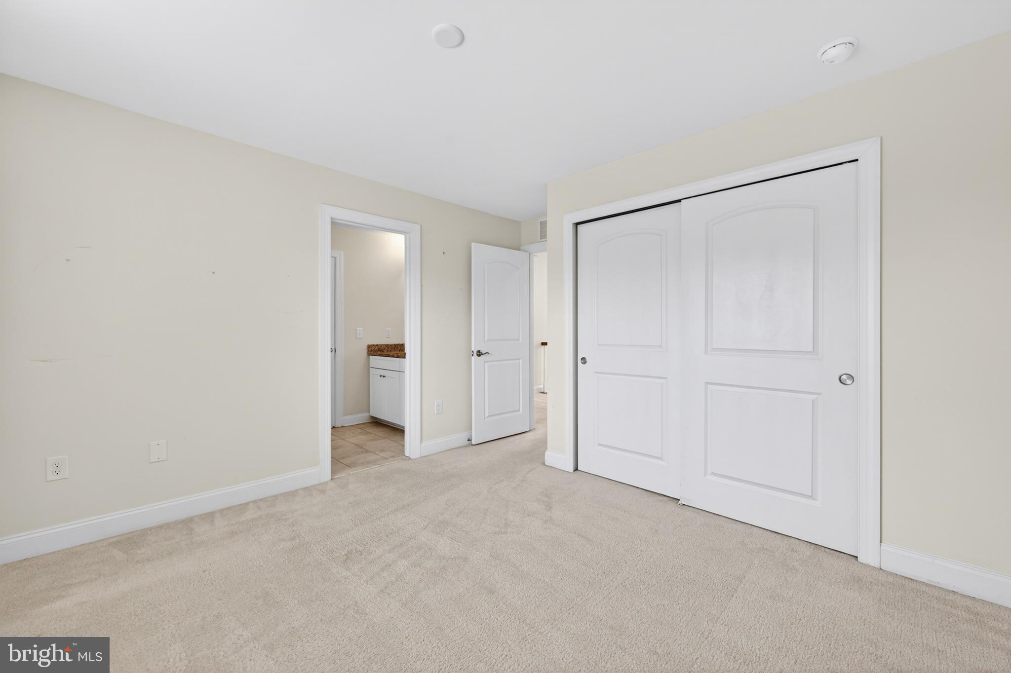 HIDDEN MDWS - Residential