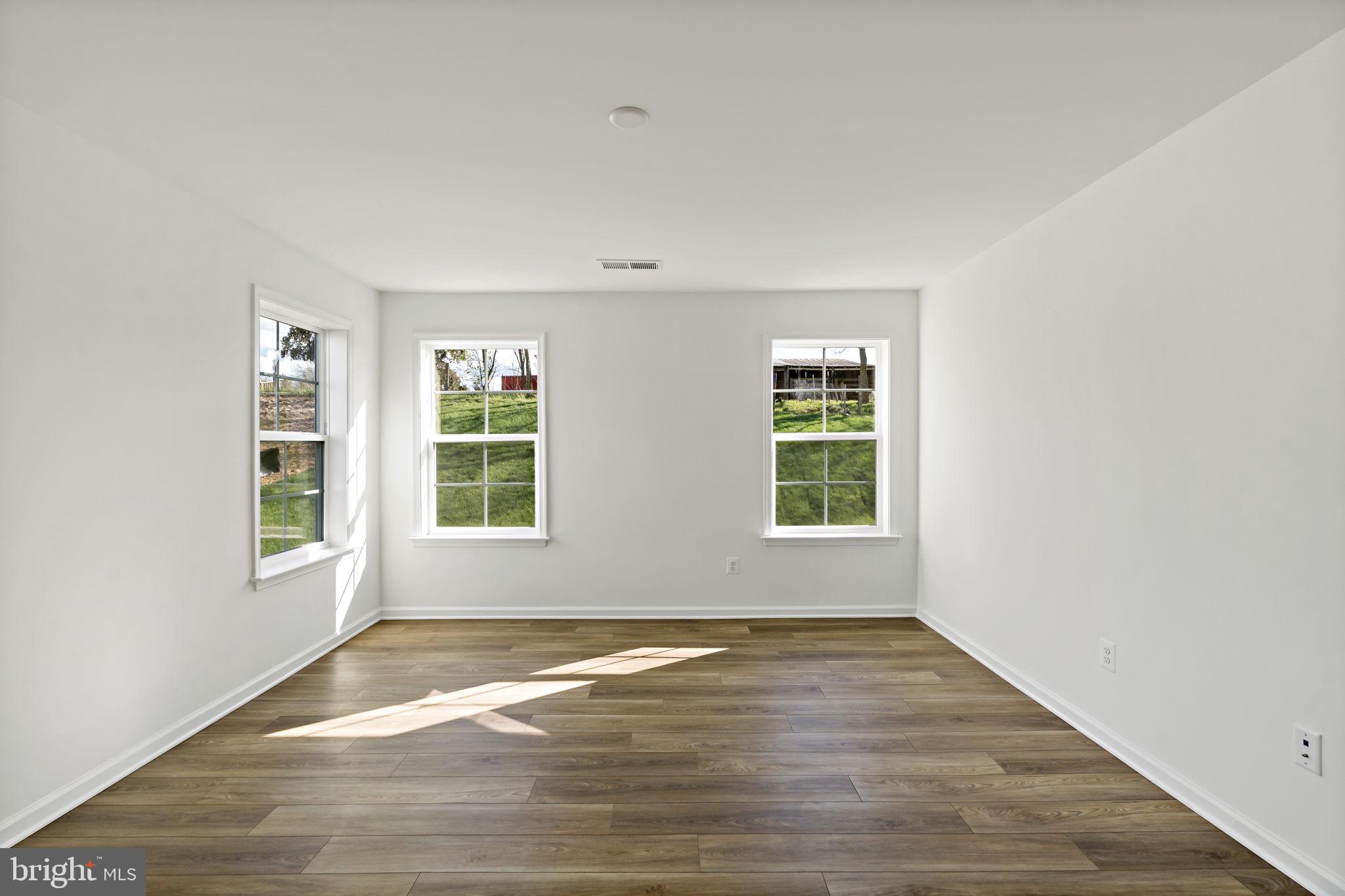 SOUTH BROOK - Residential