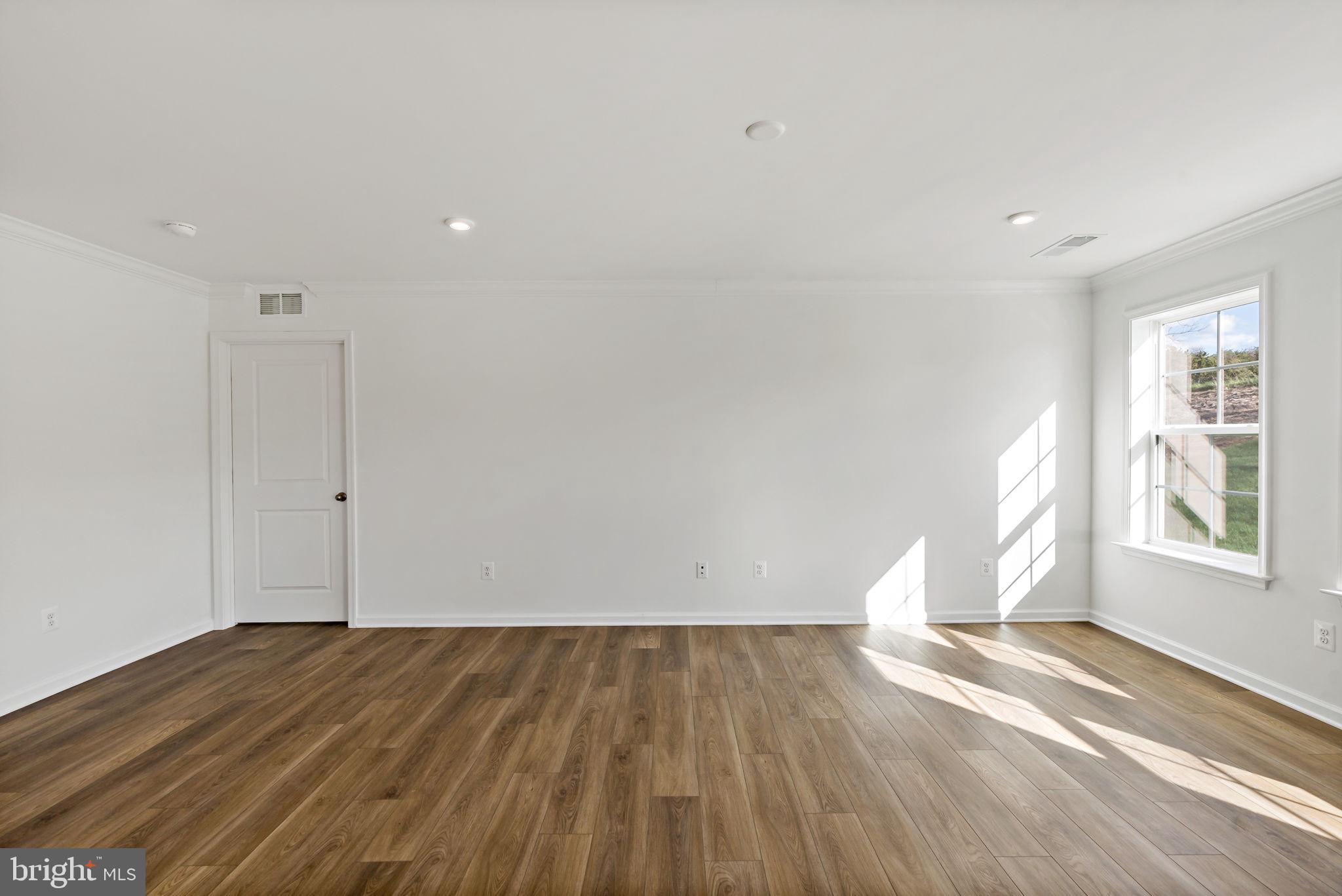 SOUTH BROOK - Residential