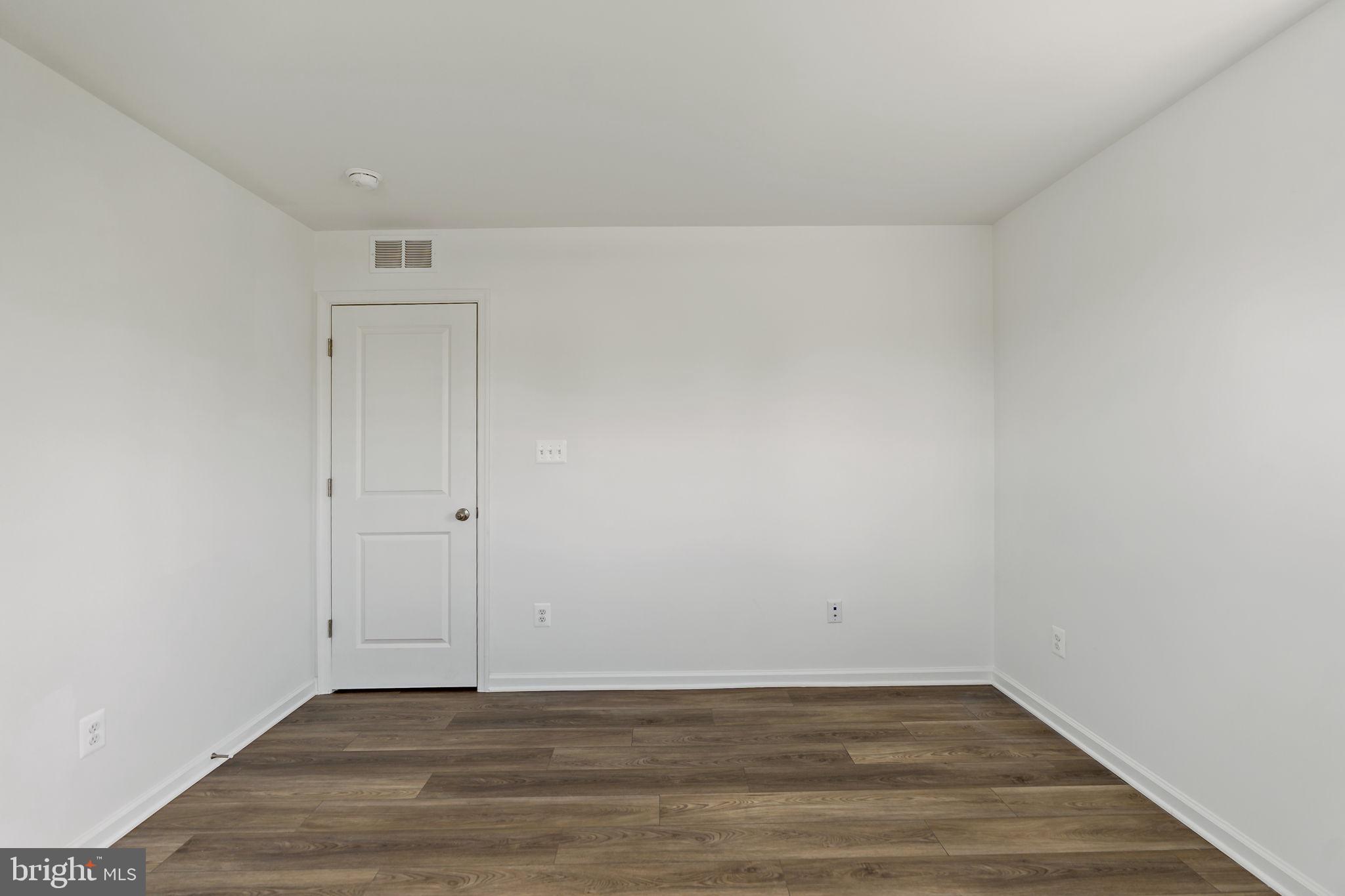 SOUTH BROOK - Residential