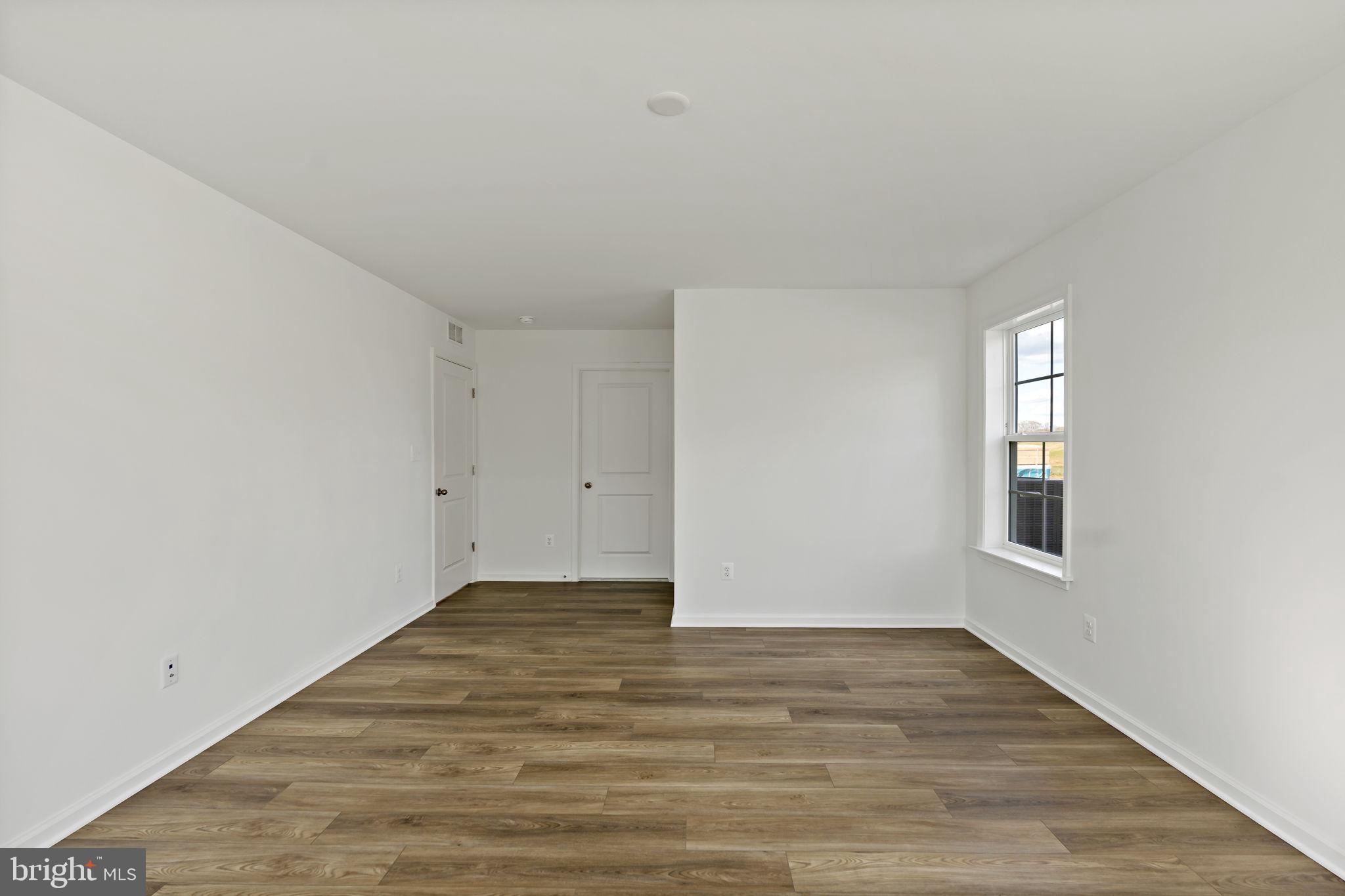 SOUTH BROOK - Residential