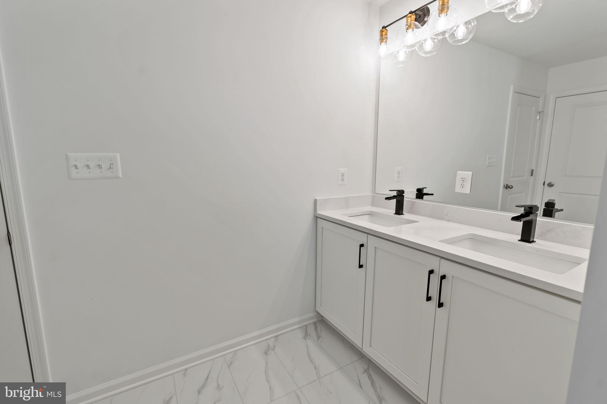 SOUTH BROOK - Residential