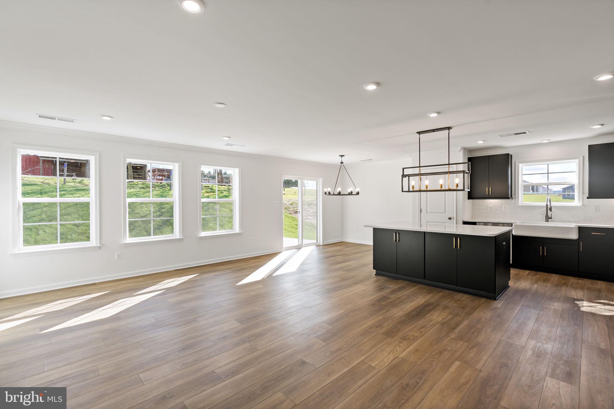 SOUTH BROOK - Residential