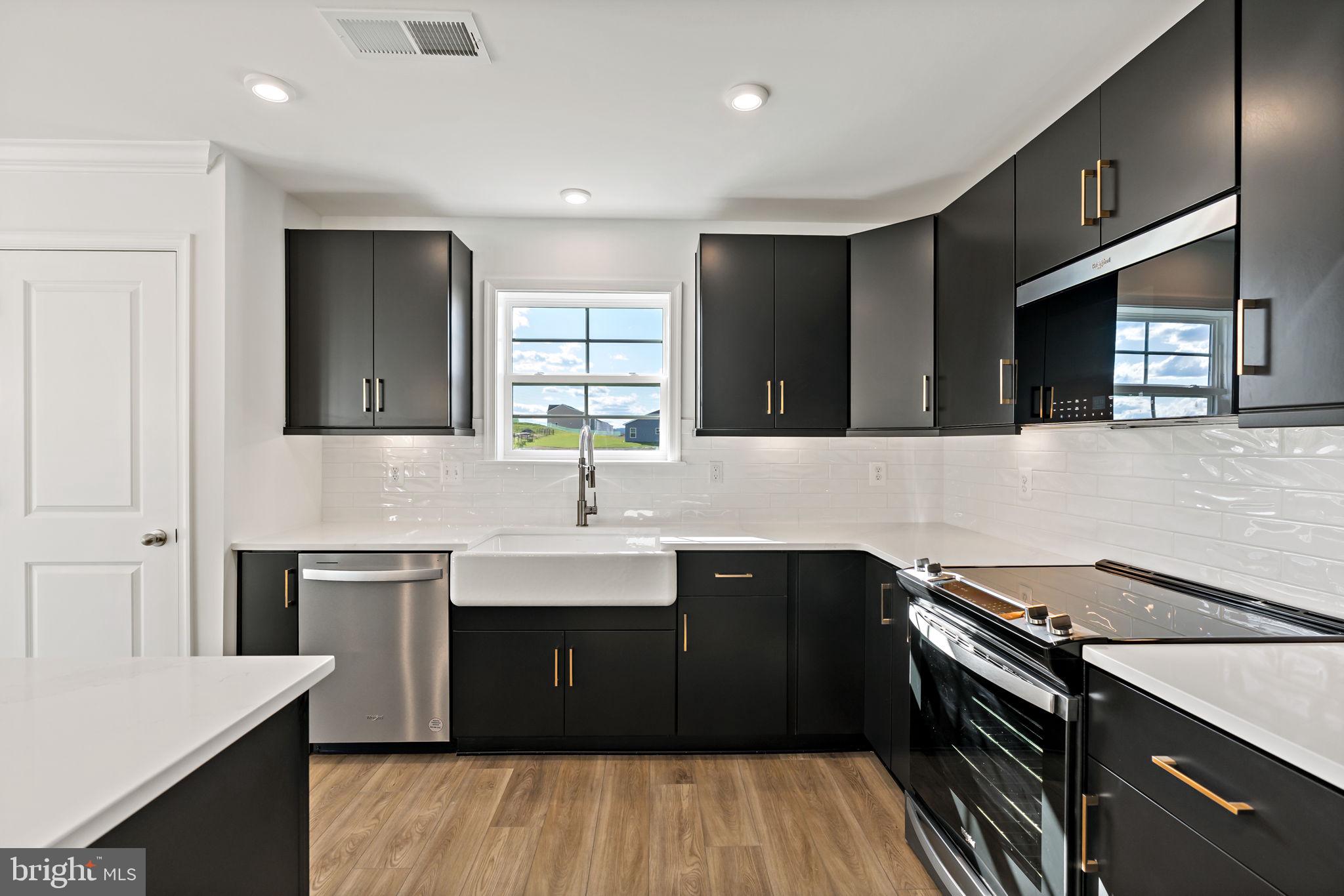 SOUTH BROOK - Residential