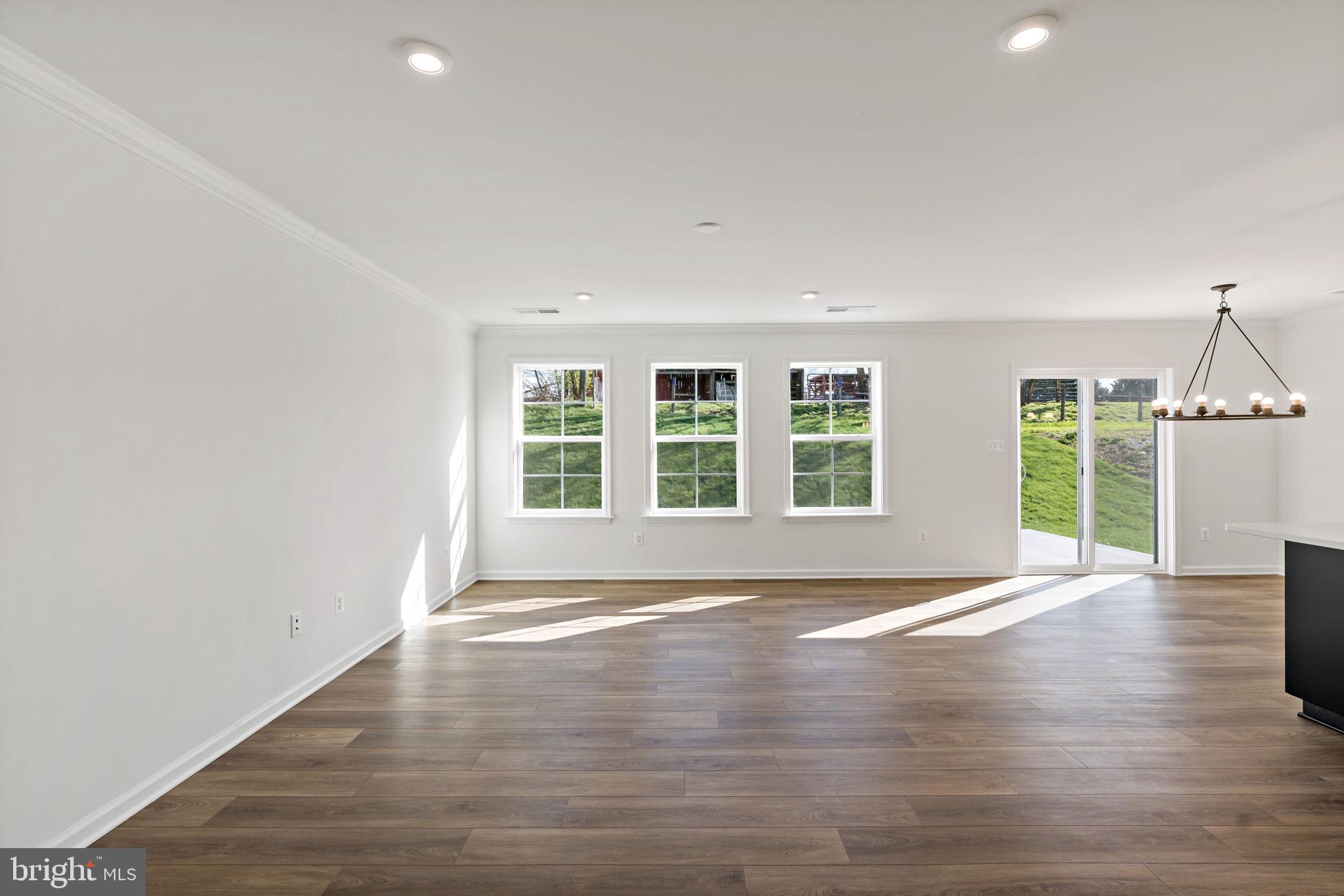 SOUTH BROOK - Residential