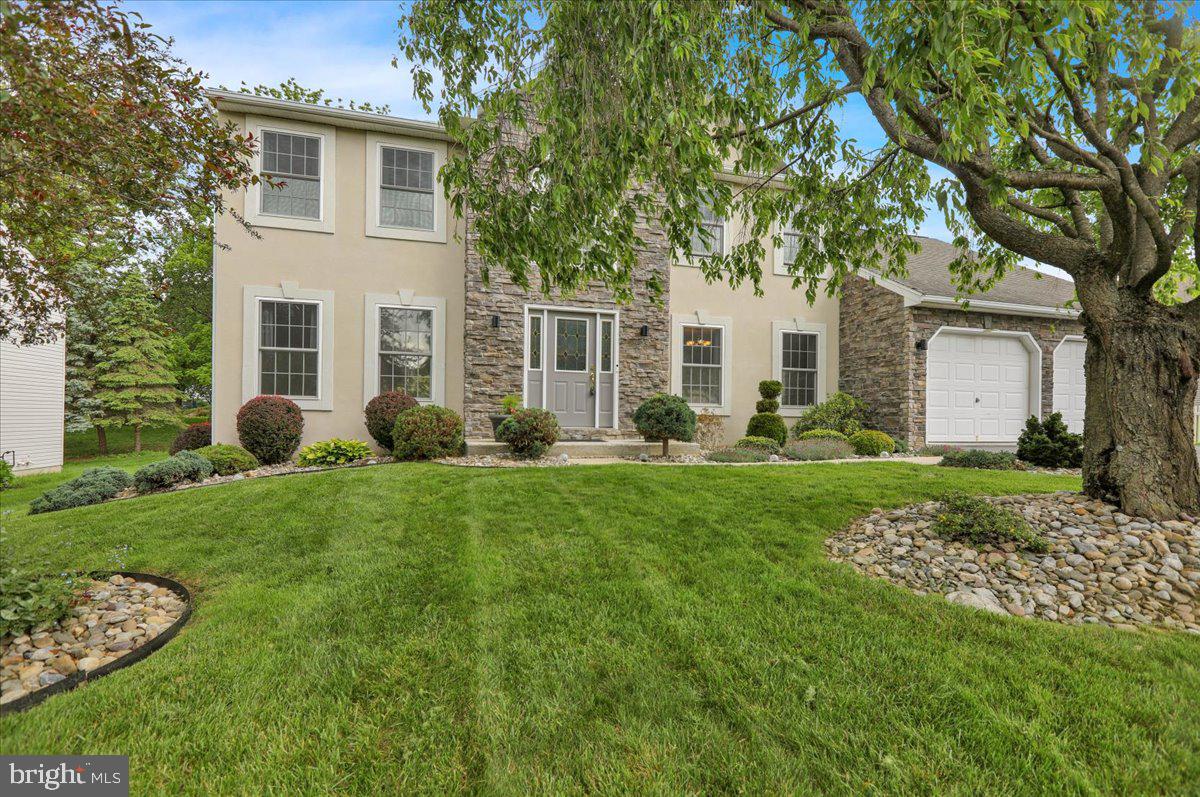 STONE GATE - Residential