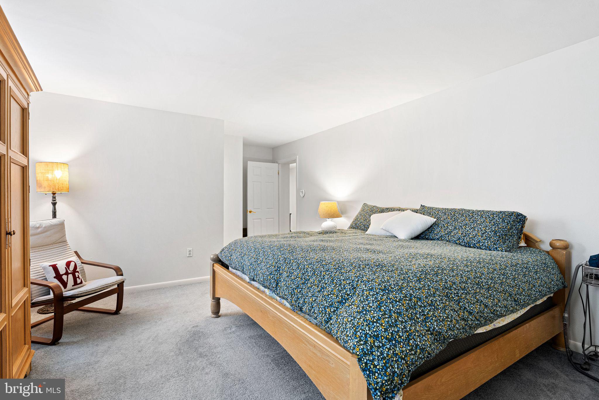 HUNTINGDON VALLEY - Residential