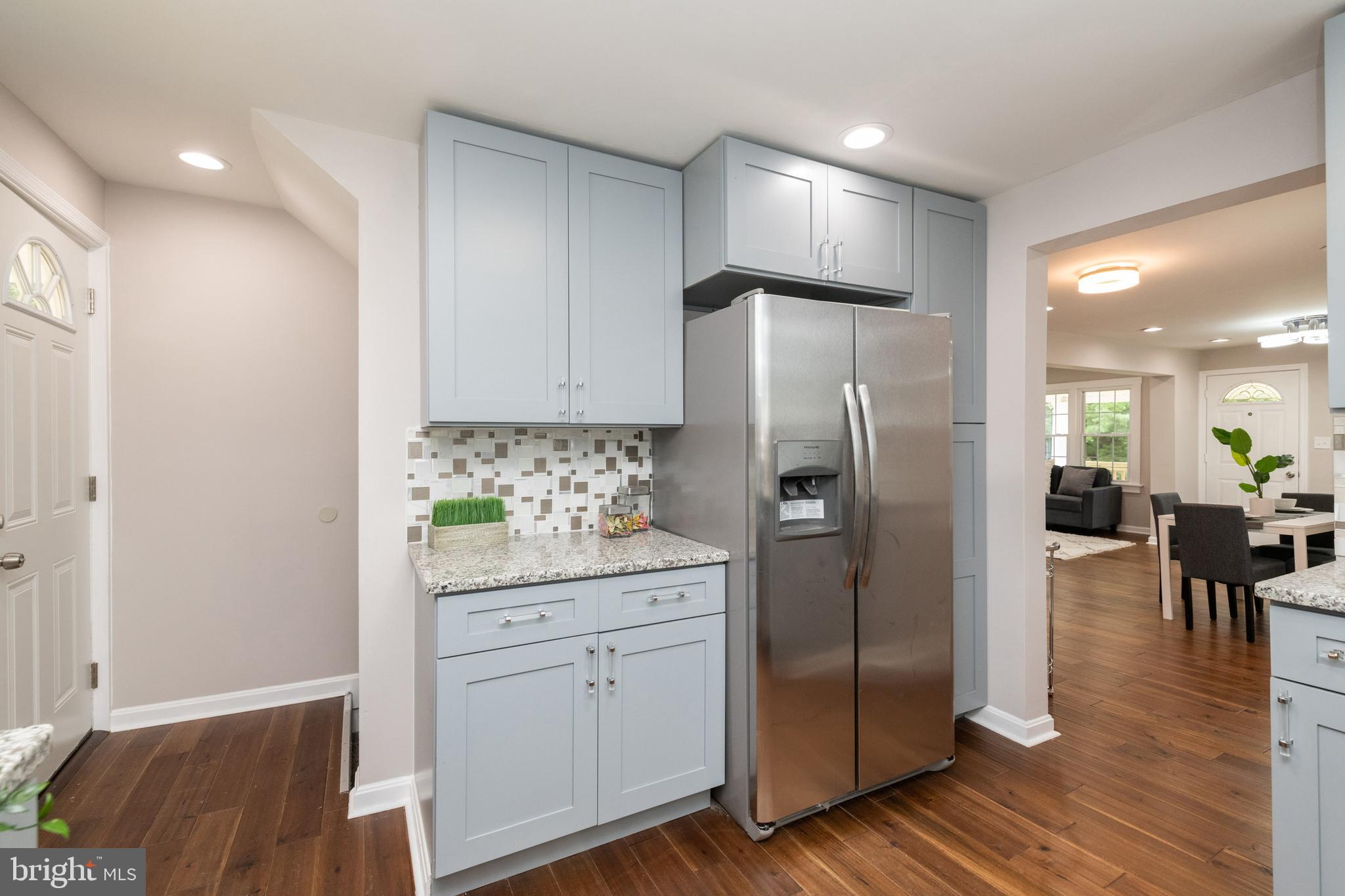 CATONSVILLE MANOR - Residential