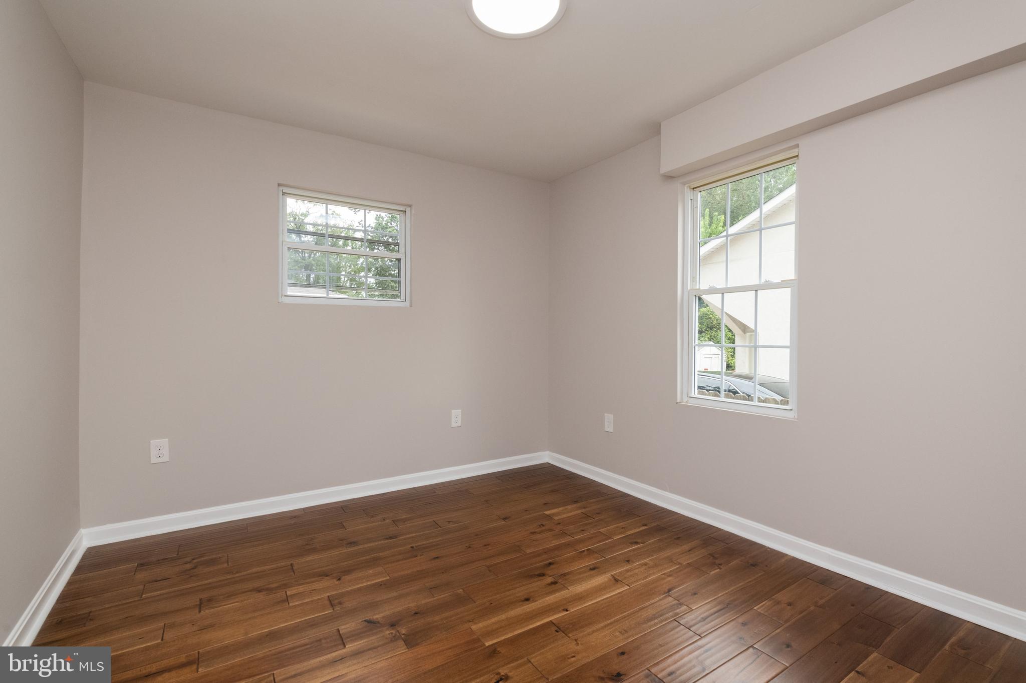 CATONSVILLE MANOR - Residential