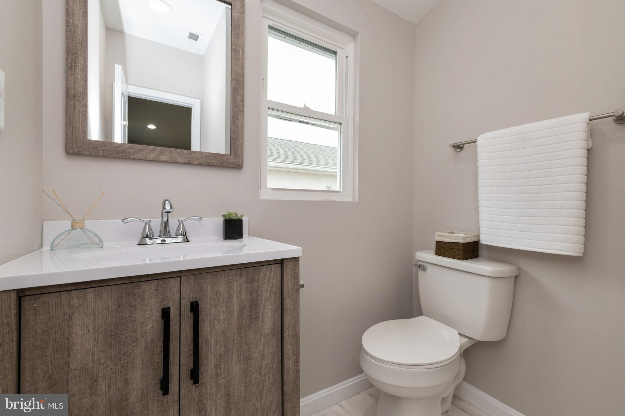 CATONSVILLE MANOR - Residential