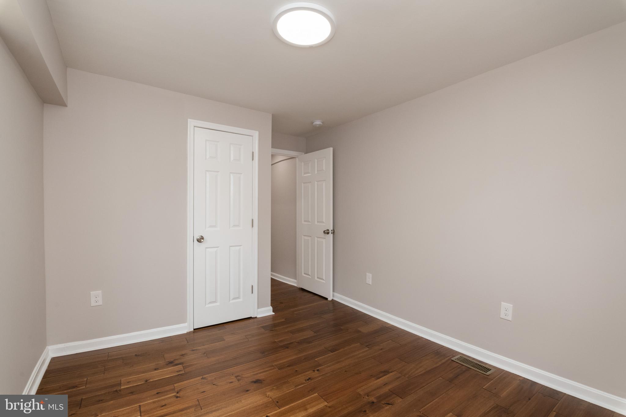 CATONSVILLE MANOR - Residential