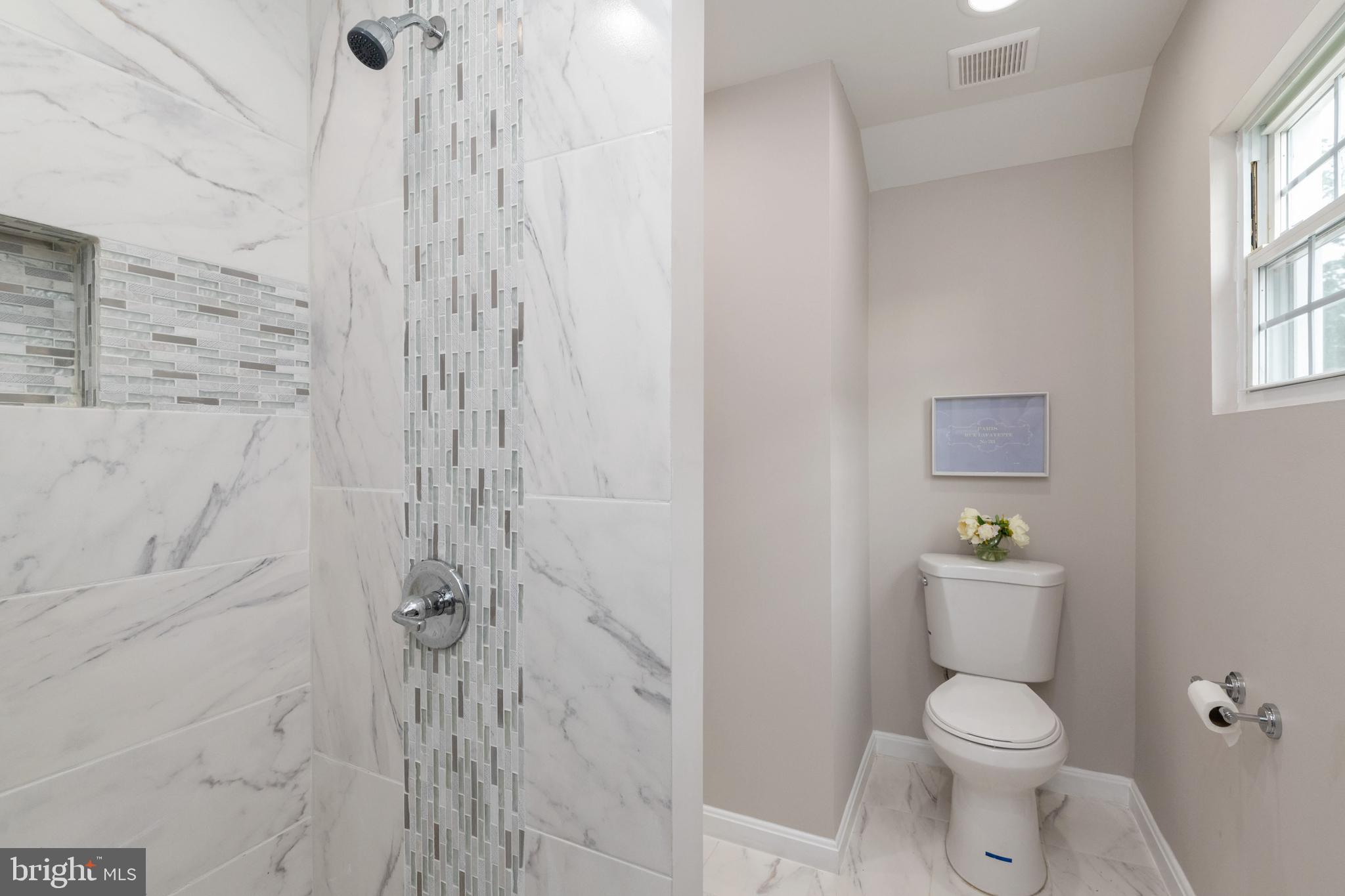 CATONSVILLE MANOR - Residential