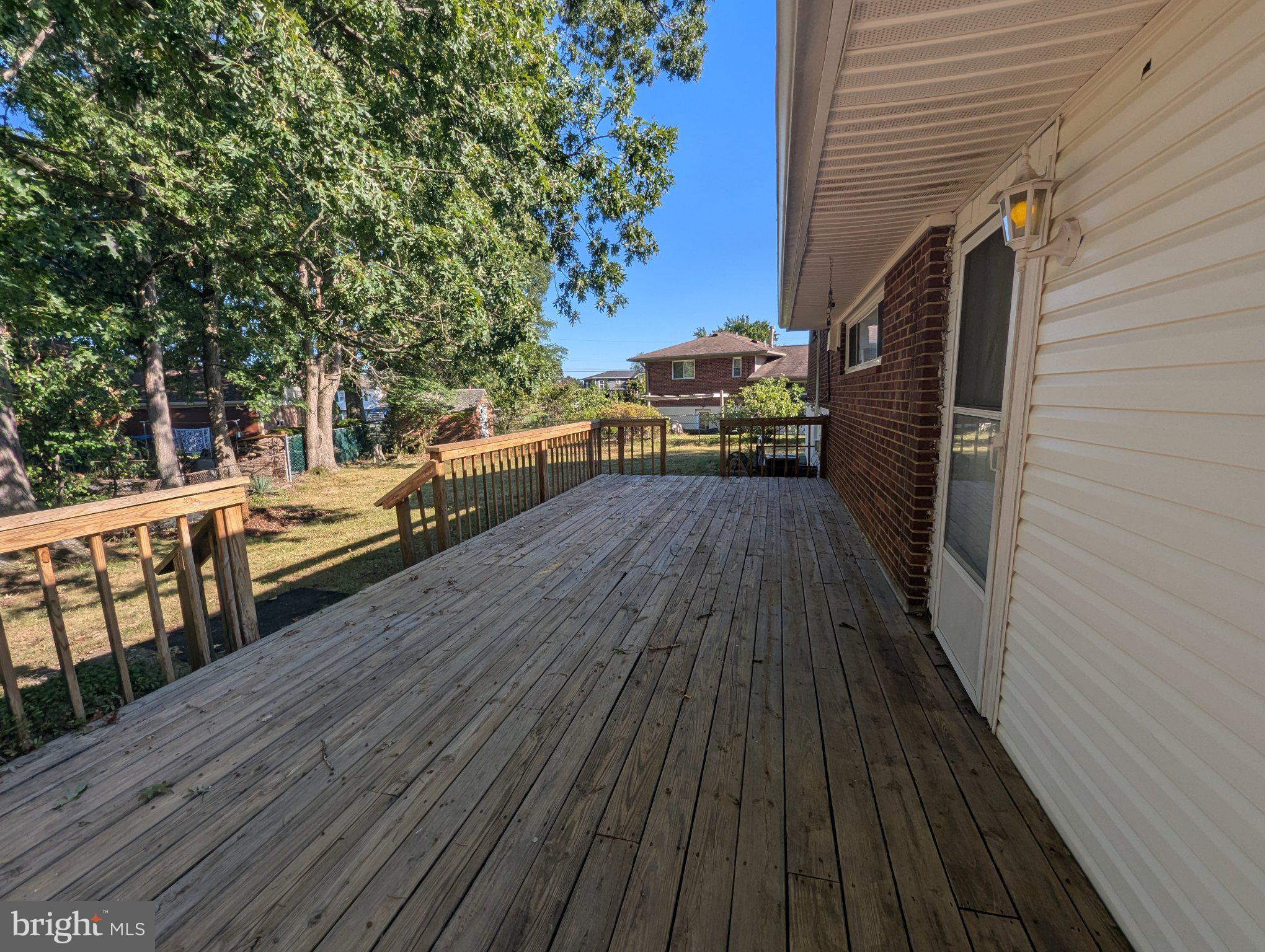 6327 WILLOWOOD LANE