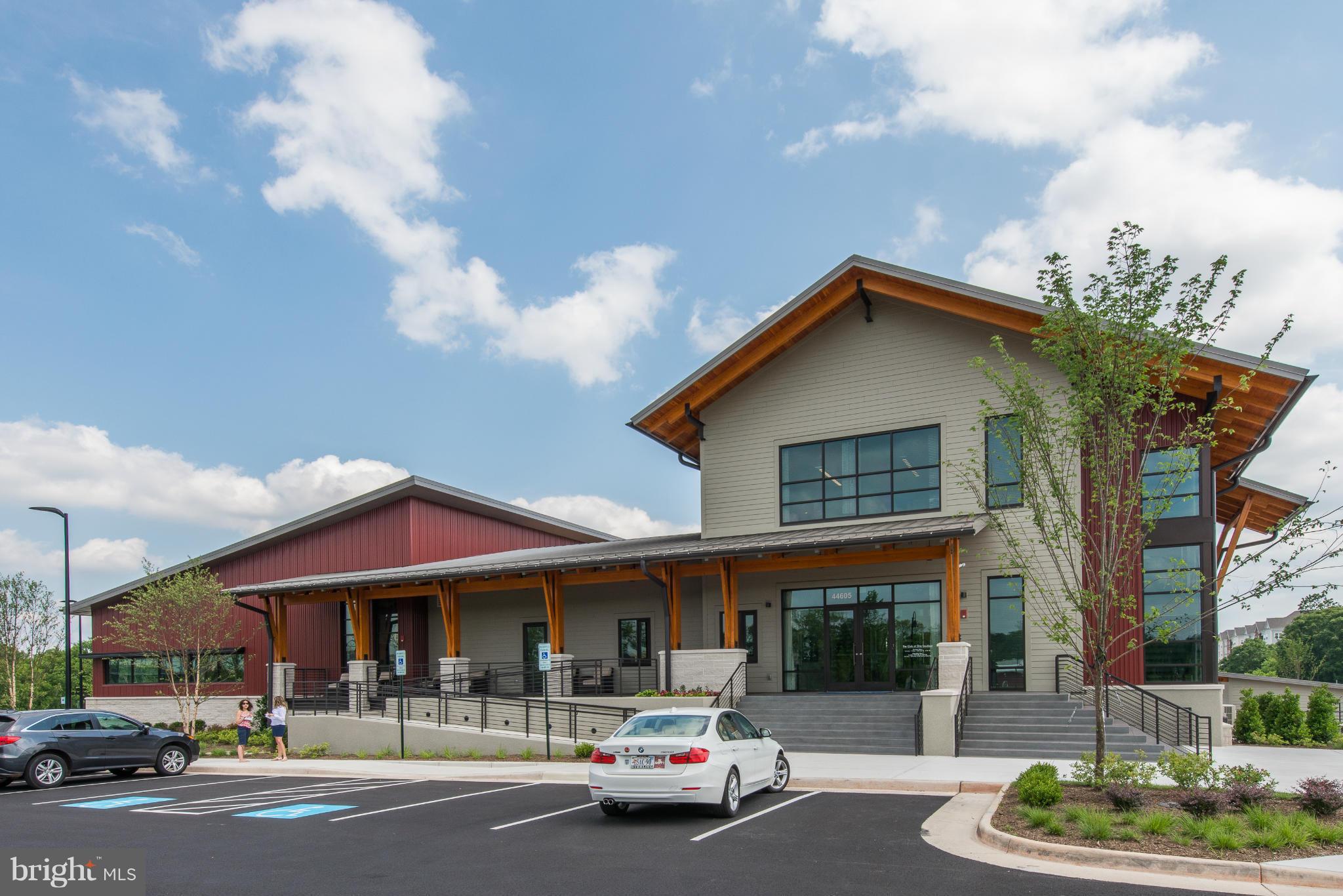 ONE LOUDOUN LANDBAY C - Residential Lease