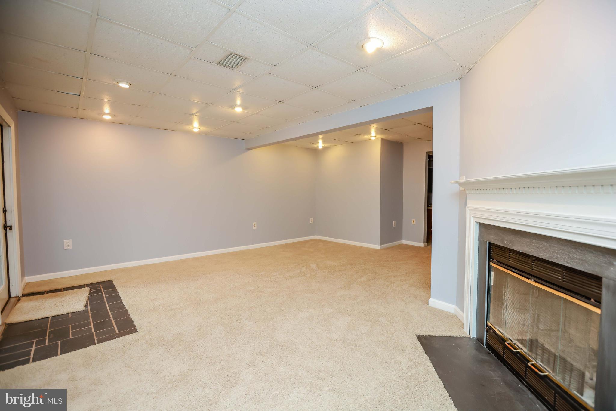 VILLAGE OF SILVER HALL - Residential