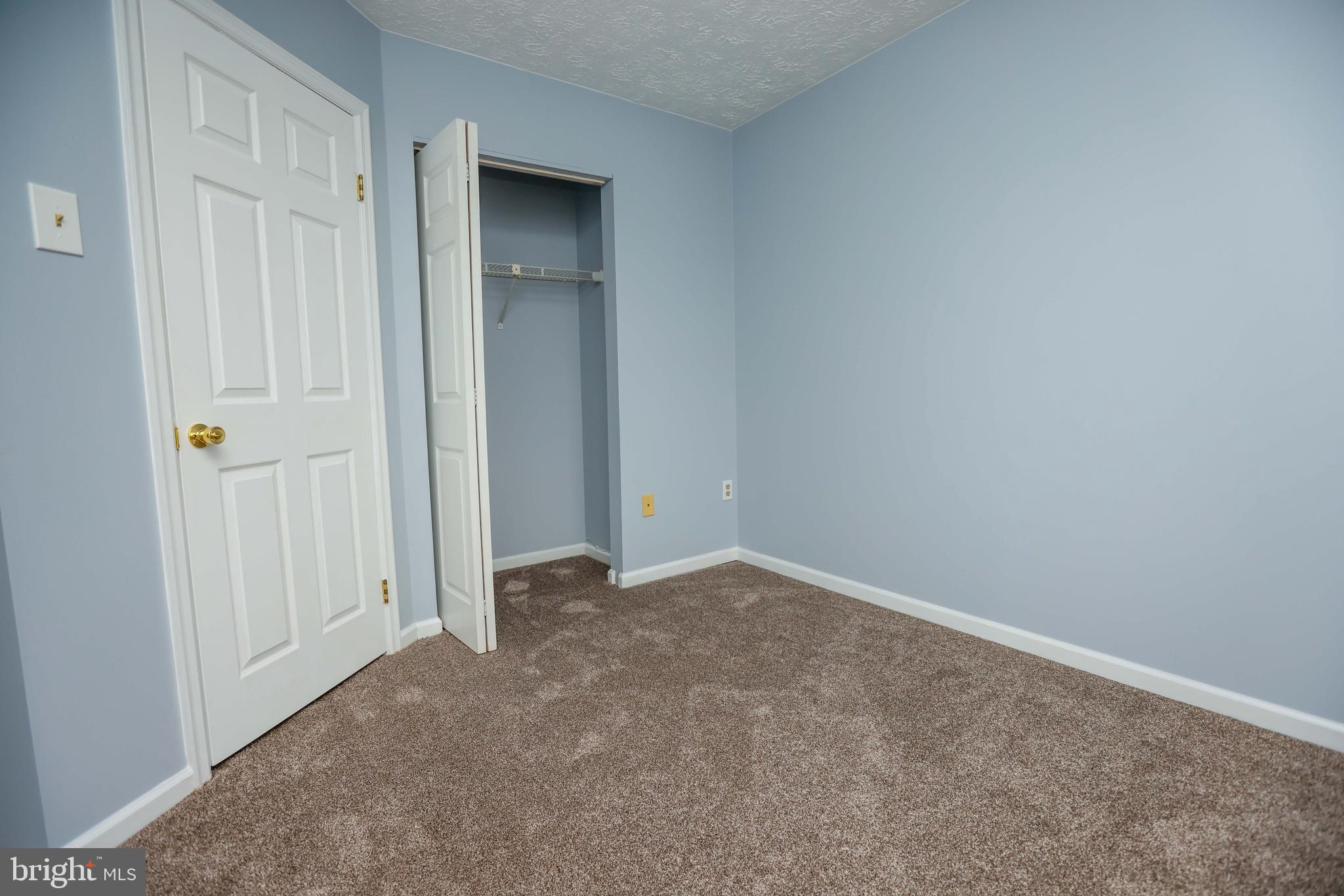 VILLAGE OF SILVER HALL - Residential