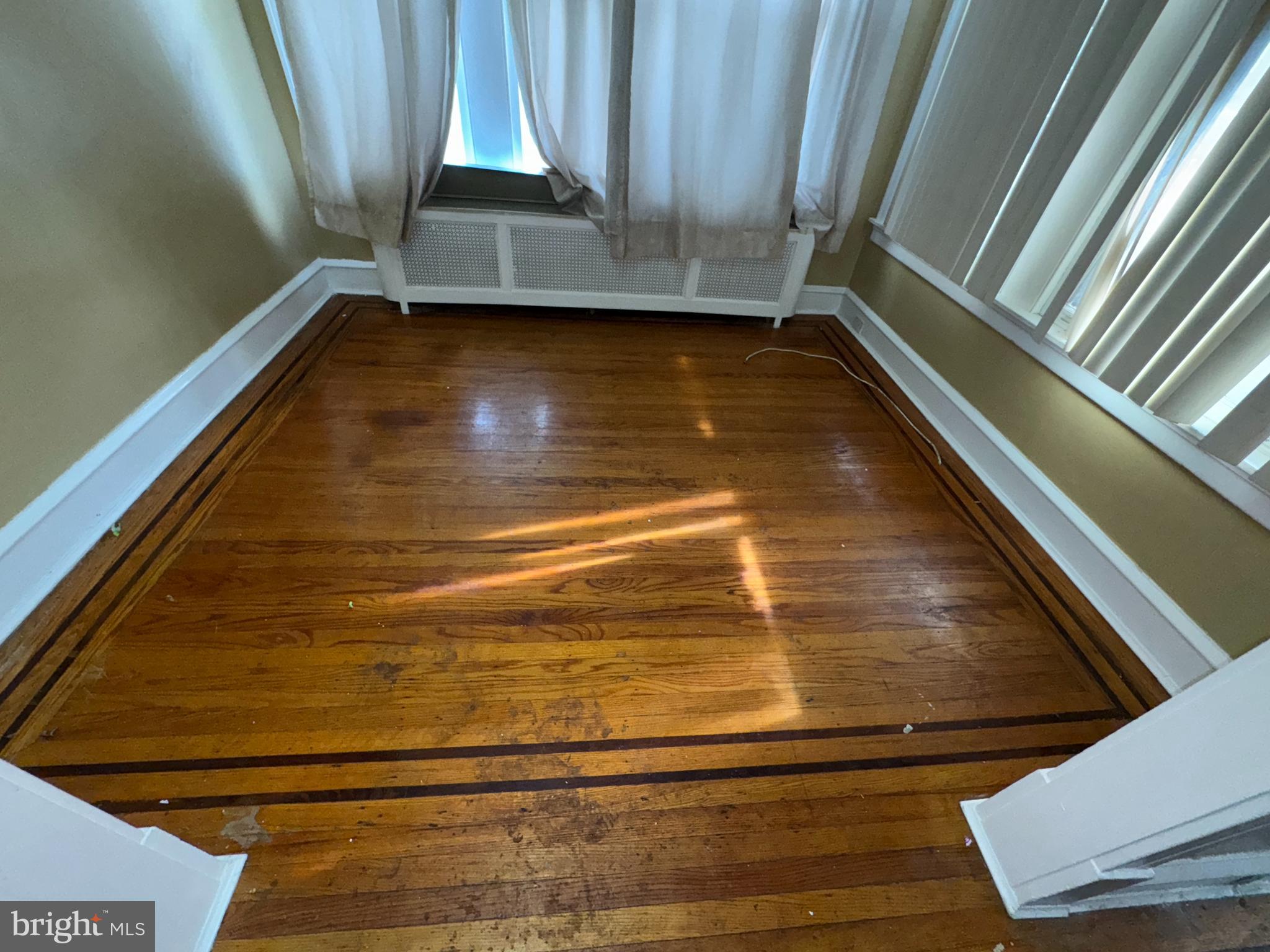 YEADON - Residential