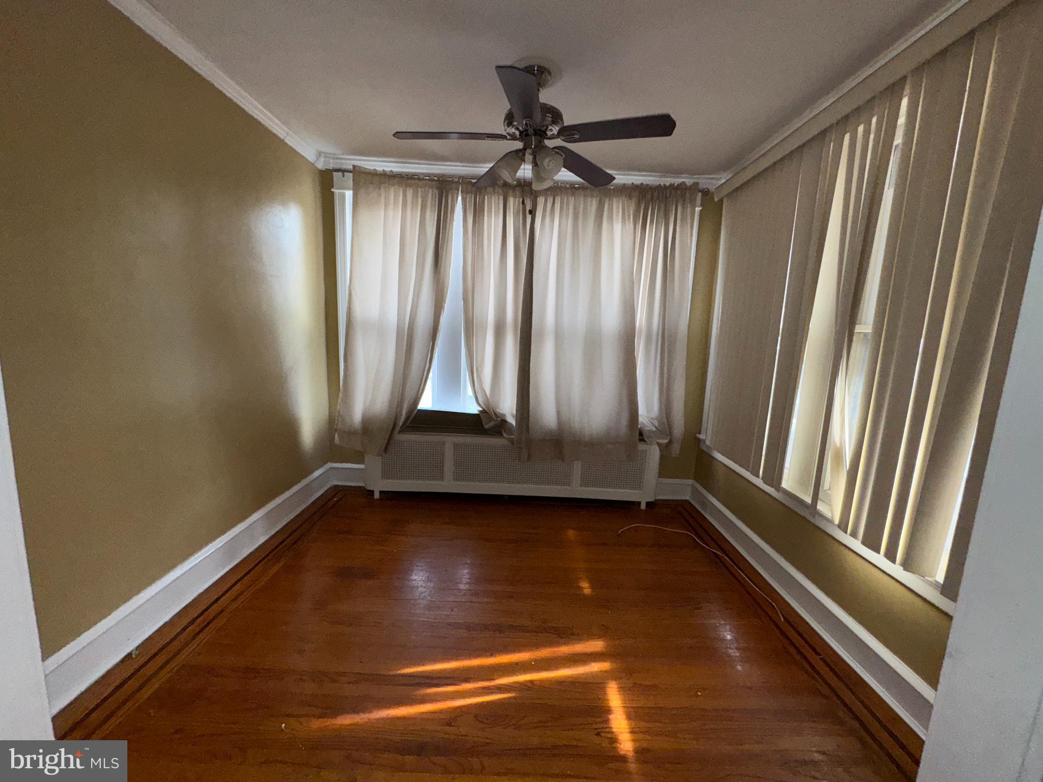 YEADON - Residential