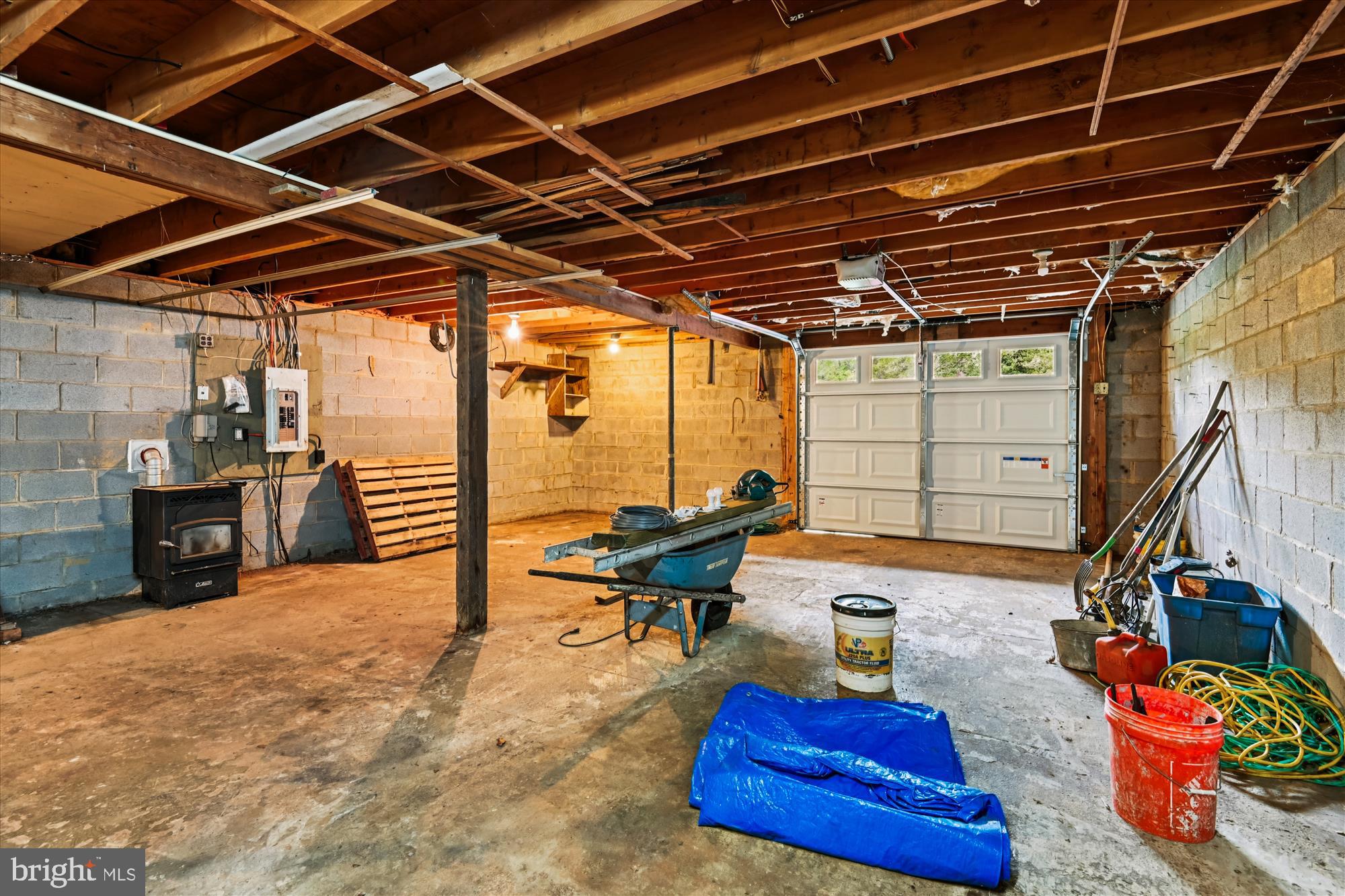 BEECHWOOD ON THE BURLEY - Land