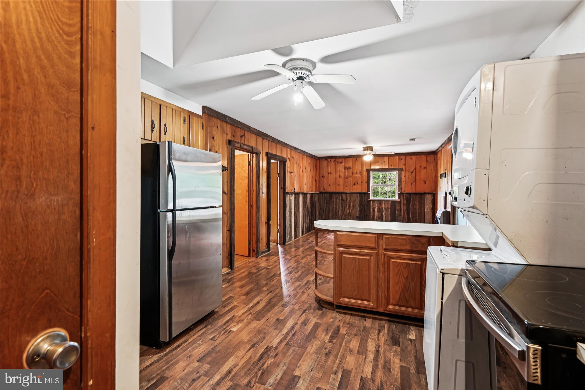 BEECHWOOD ON THE BURLEY - Land