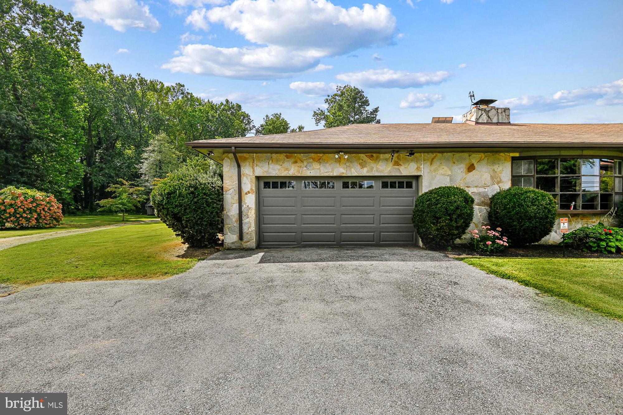 BEECHWOOD ON THE BURLEY - Land